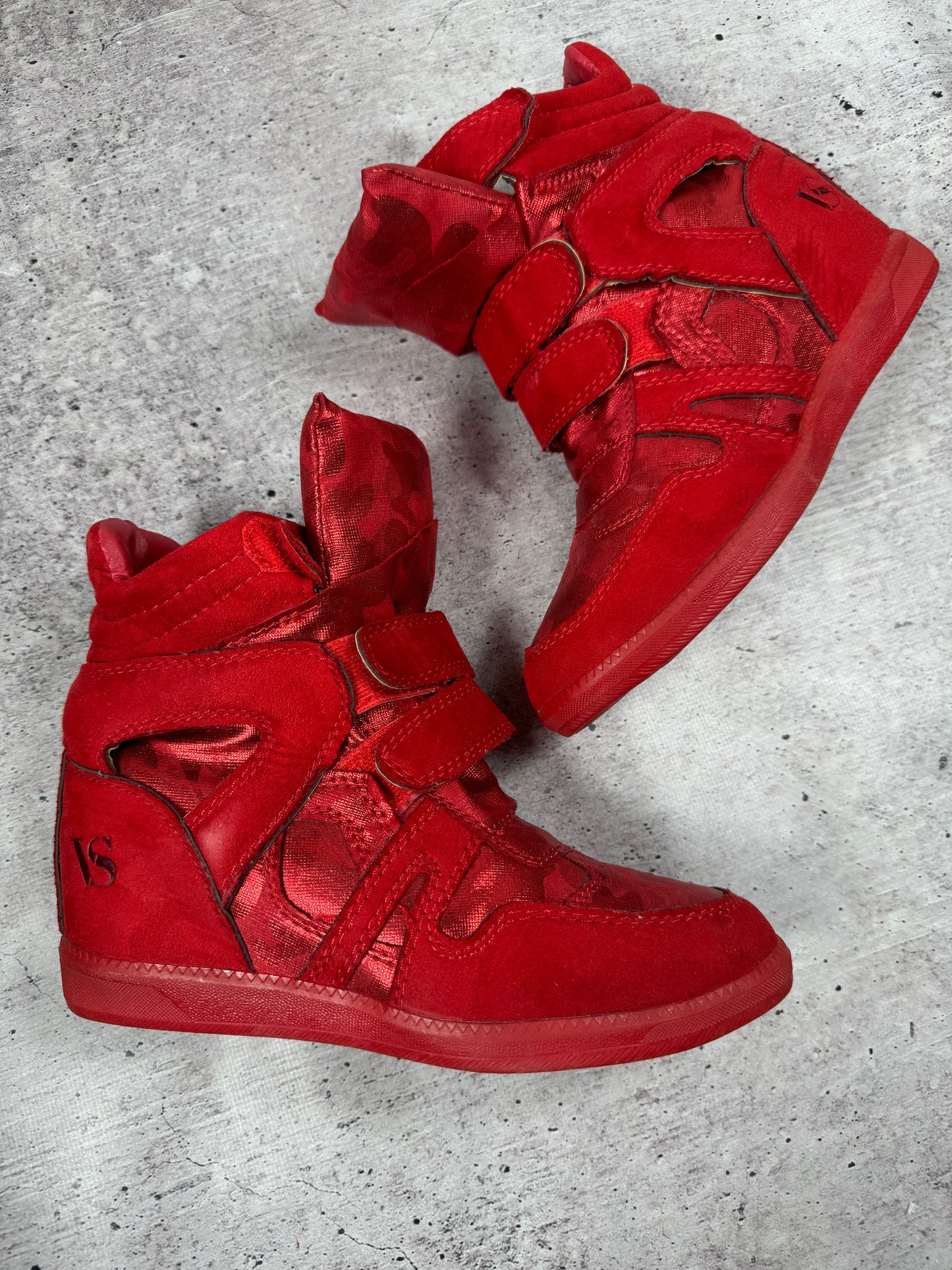 Vintage Red Wedge Sneakers 38/39