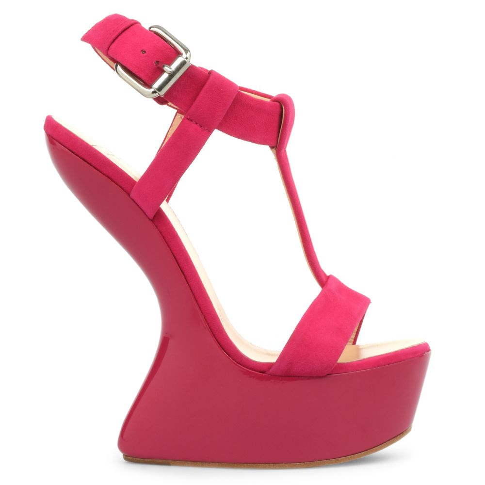 Giuseppe Zanotti Curve Wedge Heels β 39 NWB