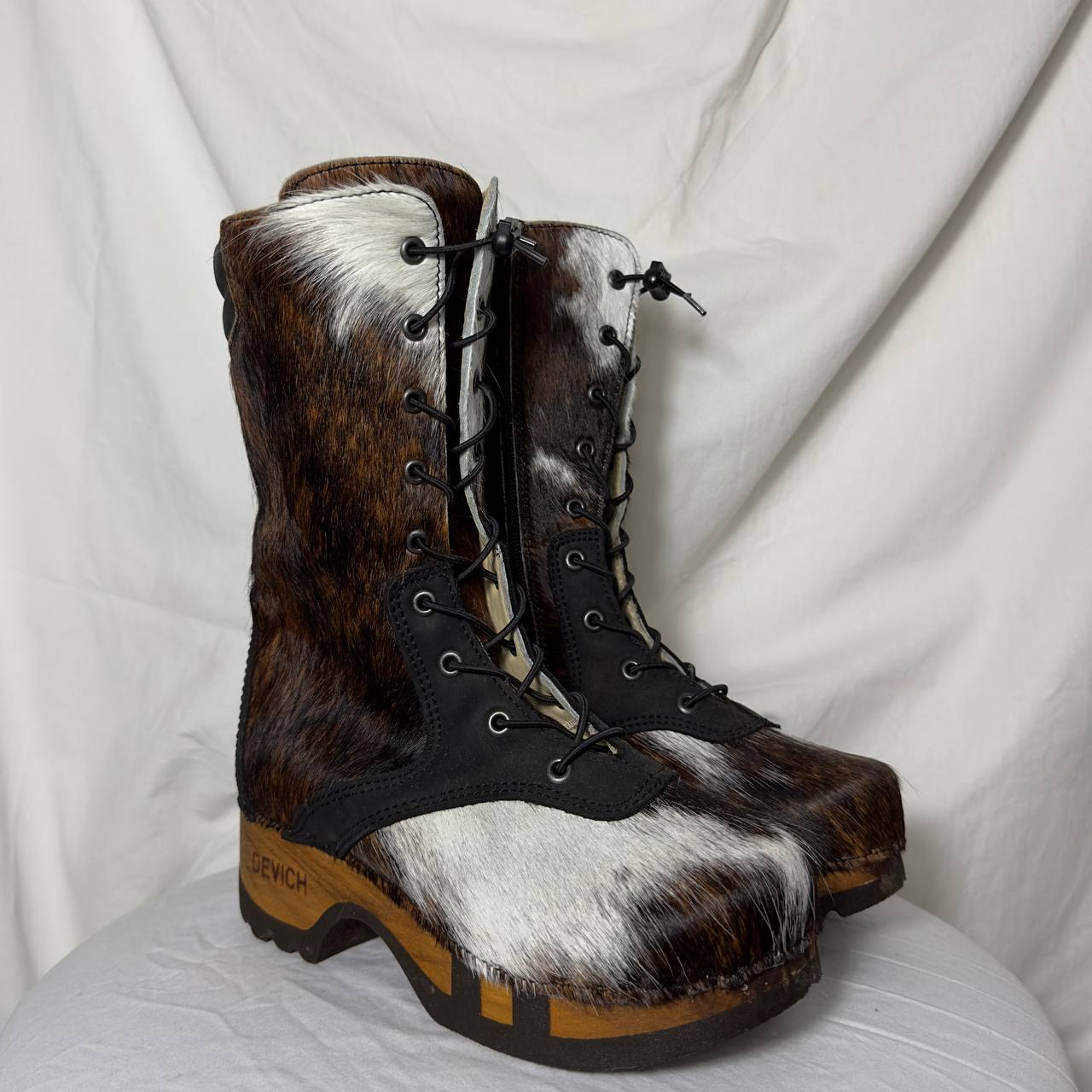 Vintage Lace Up Fur Boots 36/37