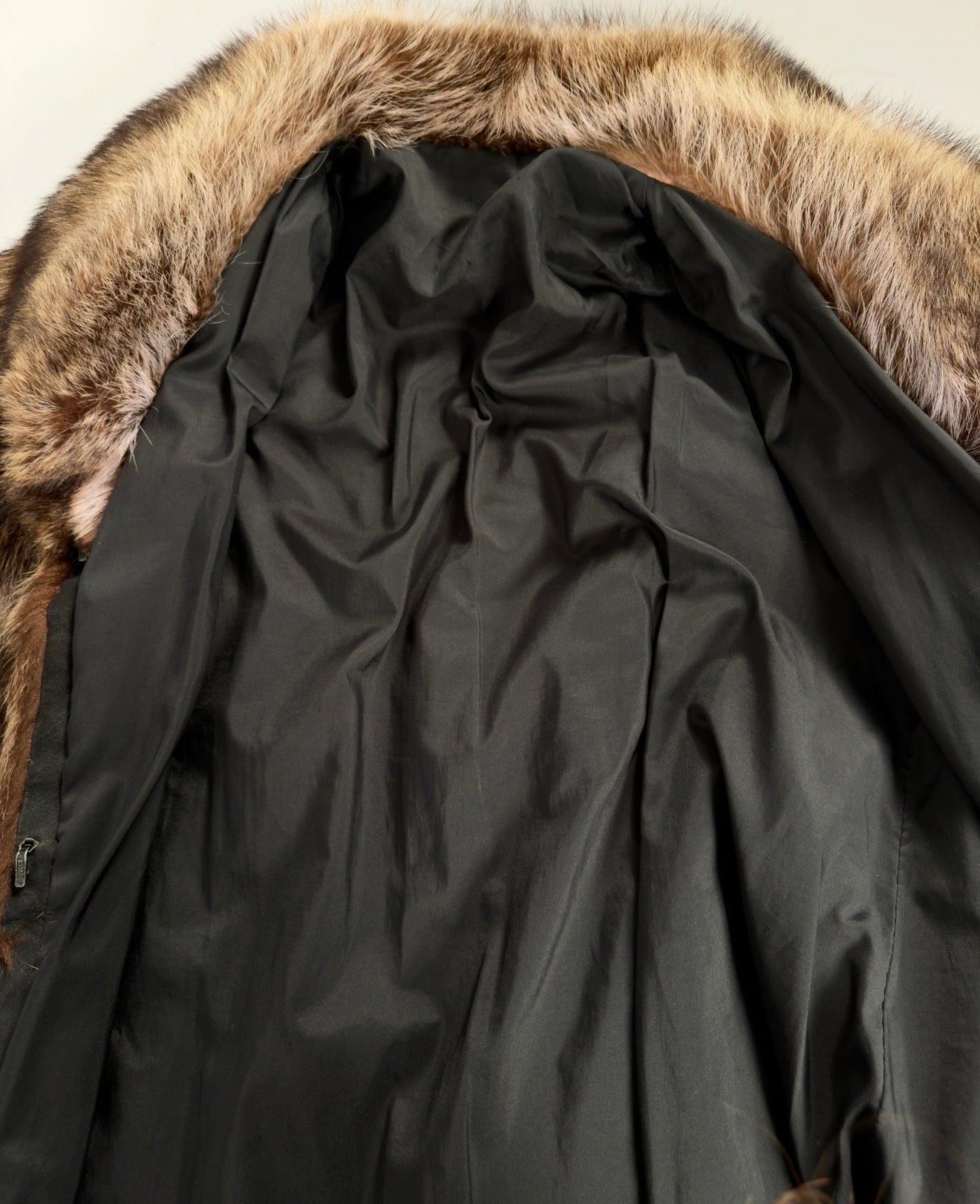 Vintage Brown Fur Coat — M/XL