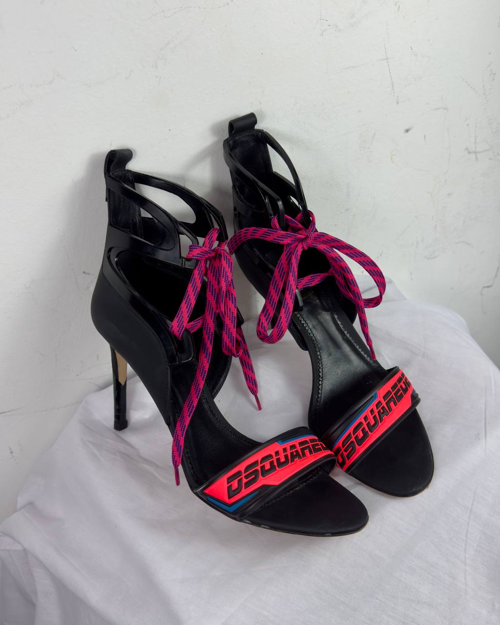 Dsquared2 Techno Wrap Heels S/S19 with box 38.5/39