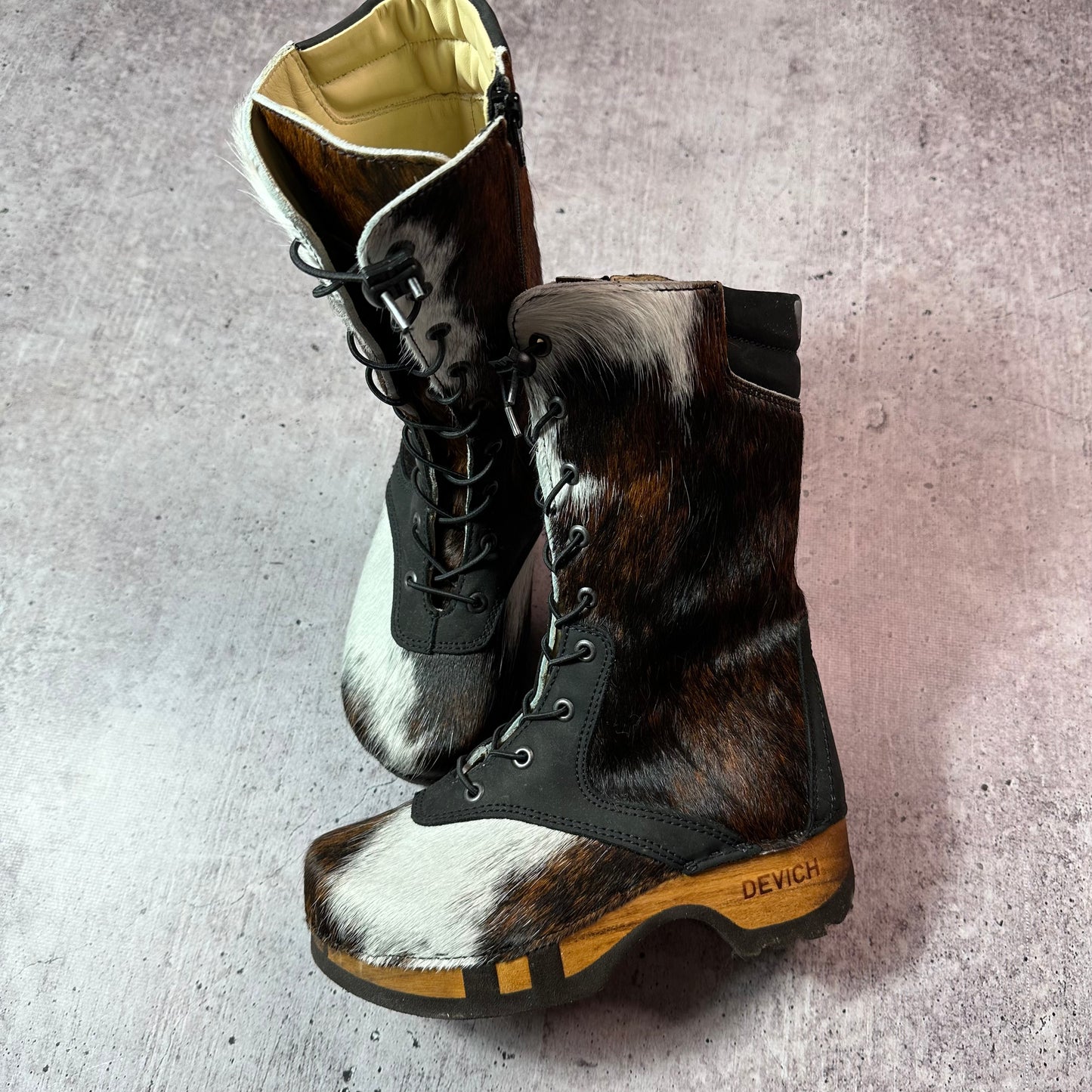 Vintage Lace Up Fur Boots 36/37