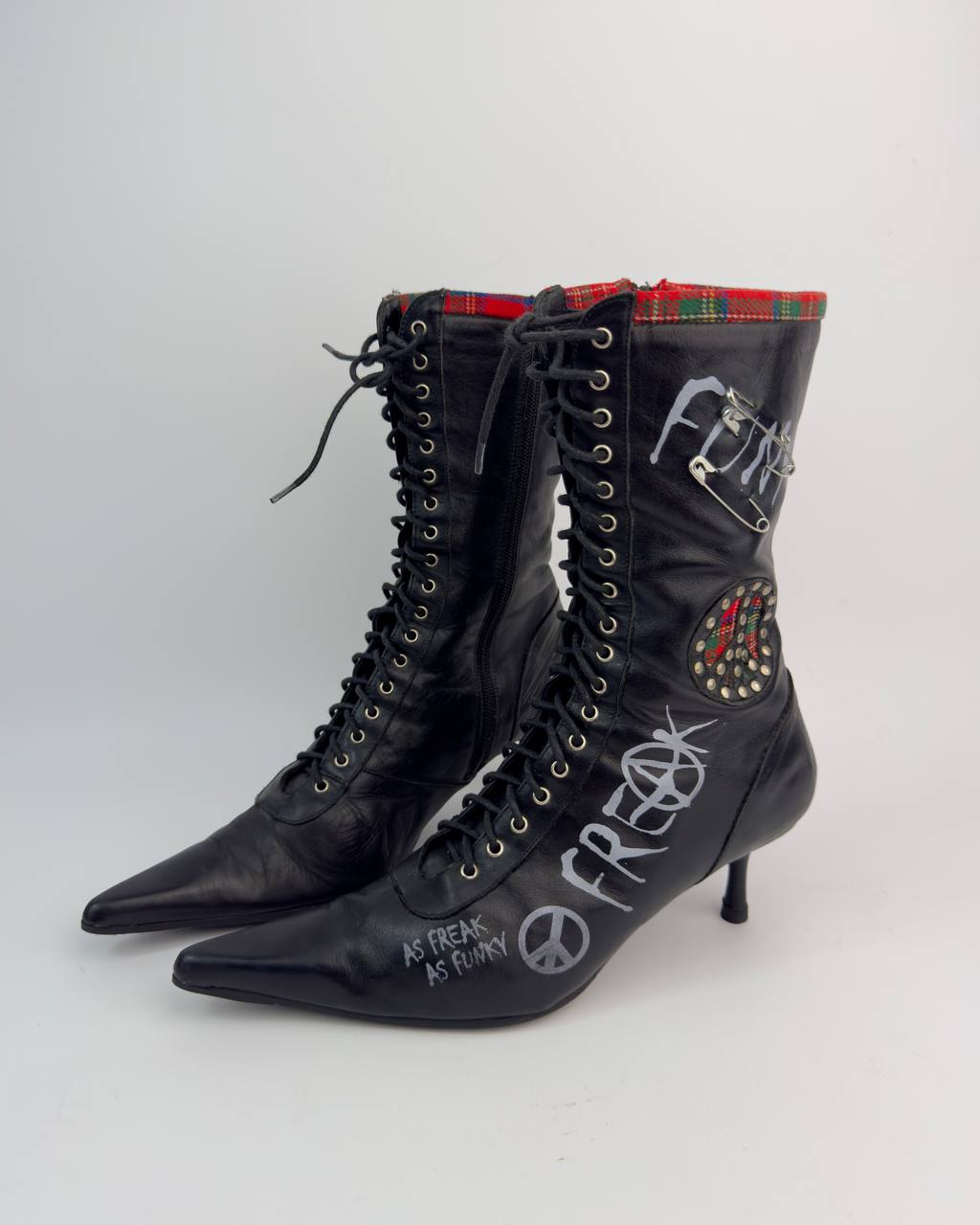 Vintage Punk Lace Up Boots — 39
