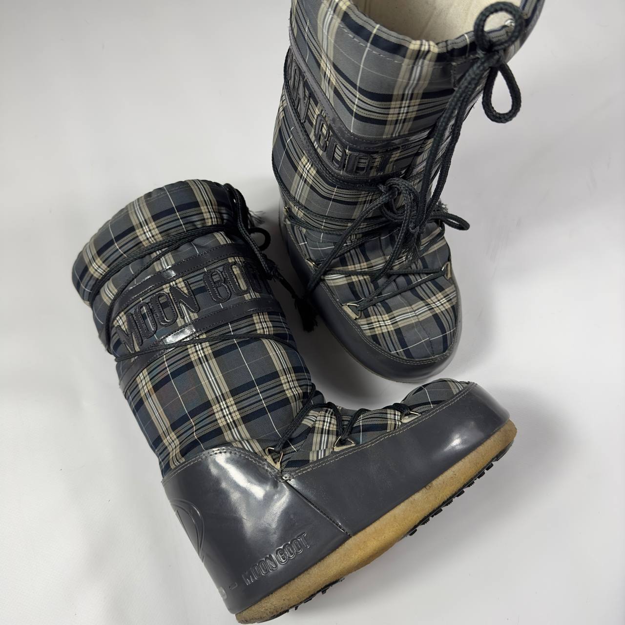 Vintage Plaid Moon Boots Original