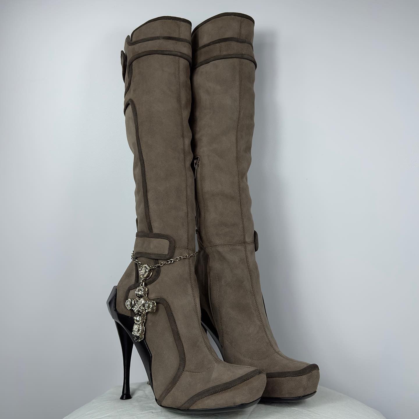 Celine Deadstock FW 2008 Suede Boots 38/39