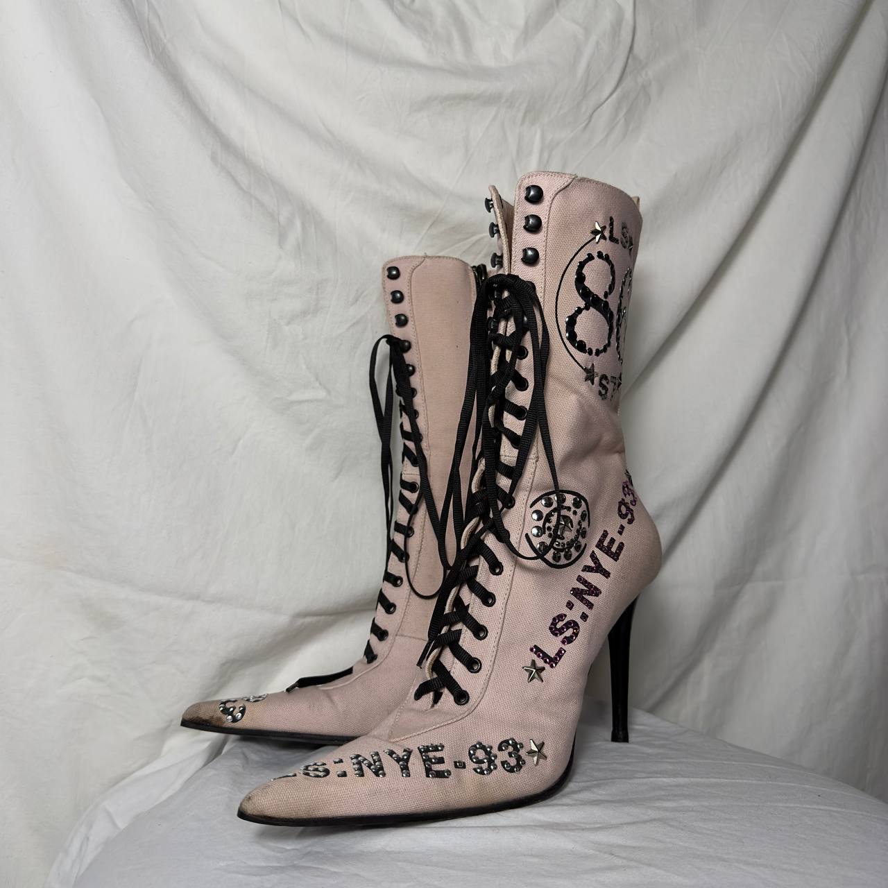 Le Silla Vintage Lace Up Sporty Heels