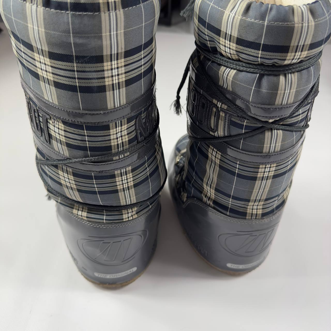 Vintage Plaid Moon Boots Original