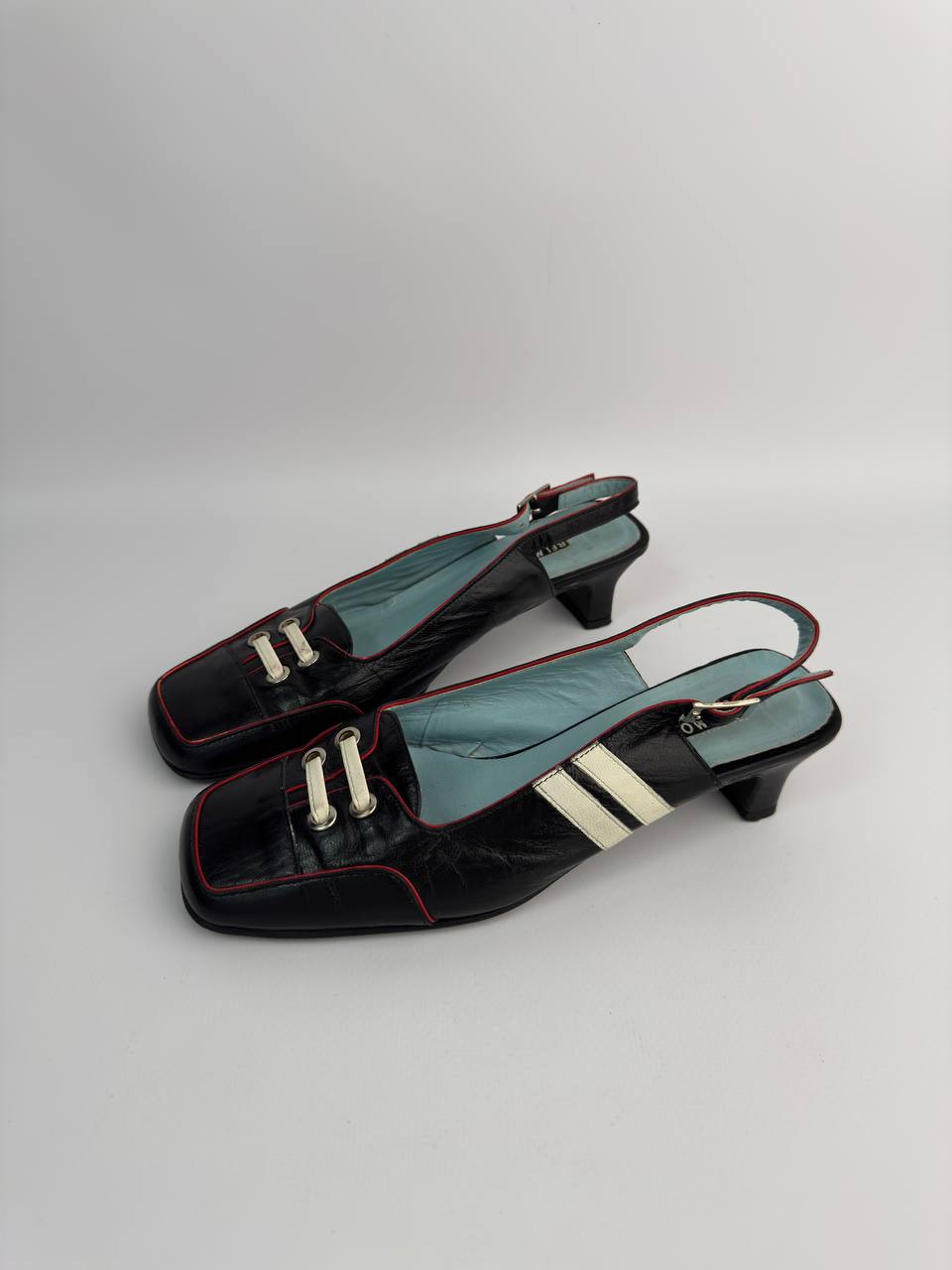 Belmondo Vintage Italian Kitten Heels — 37