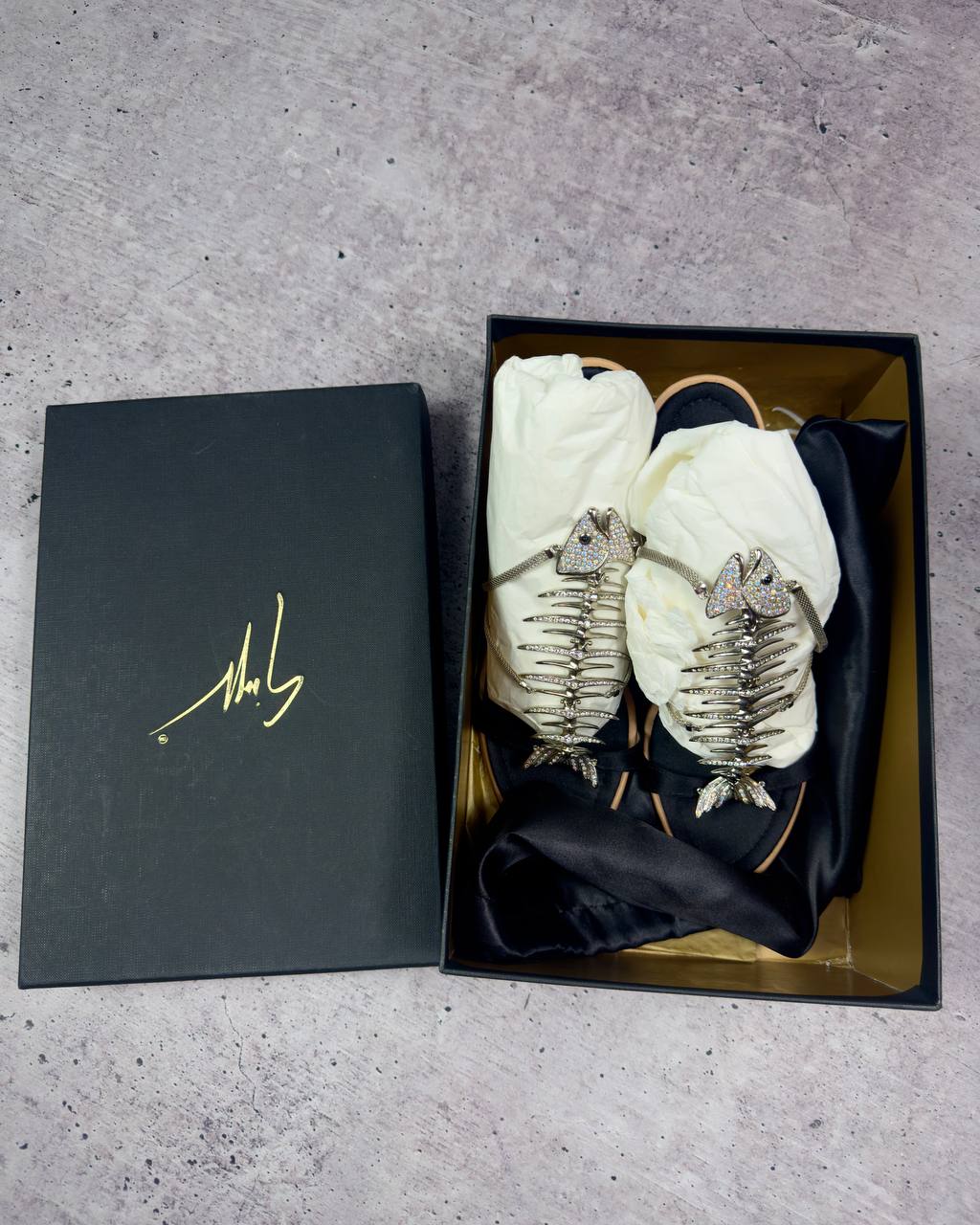 Giuseppe Zanotti 2004 Fishbone SATC Heels 38 - new with box