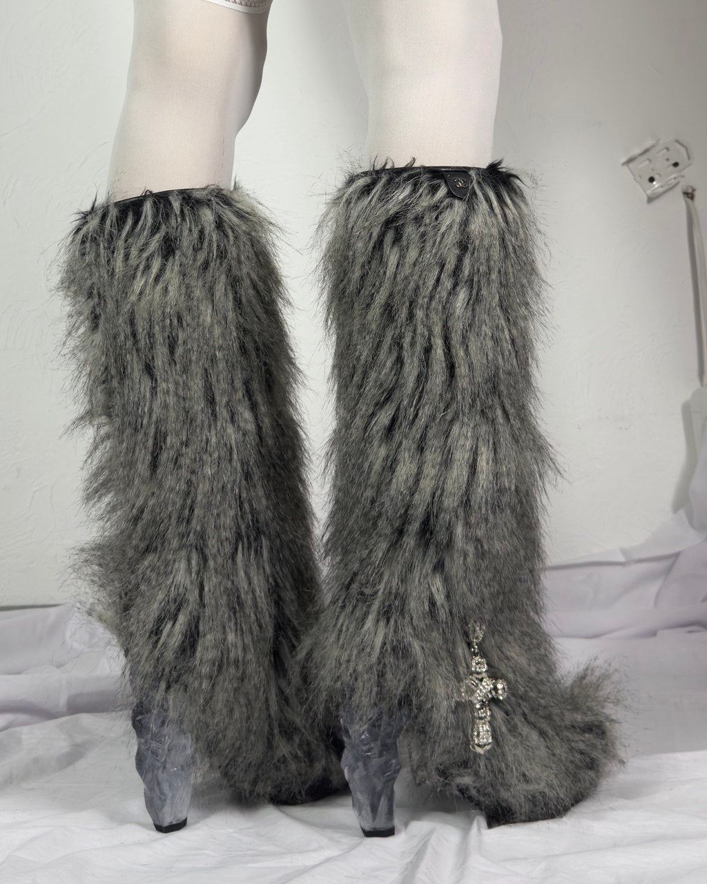 Chanel Fall 2010 Runway Faux Fur Fantasy Yeti Boots Icicle Heels — 40