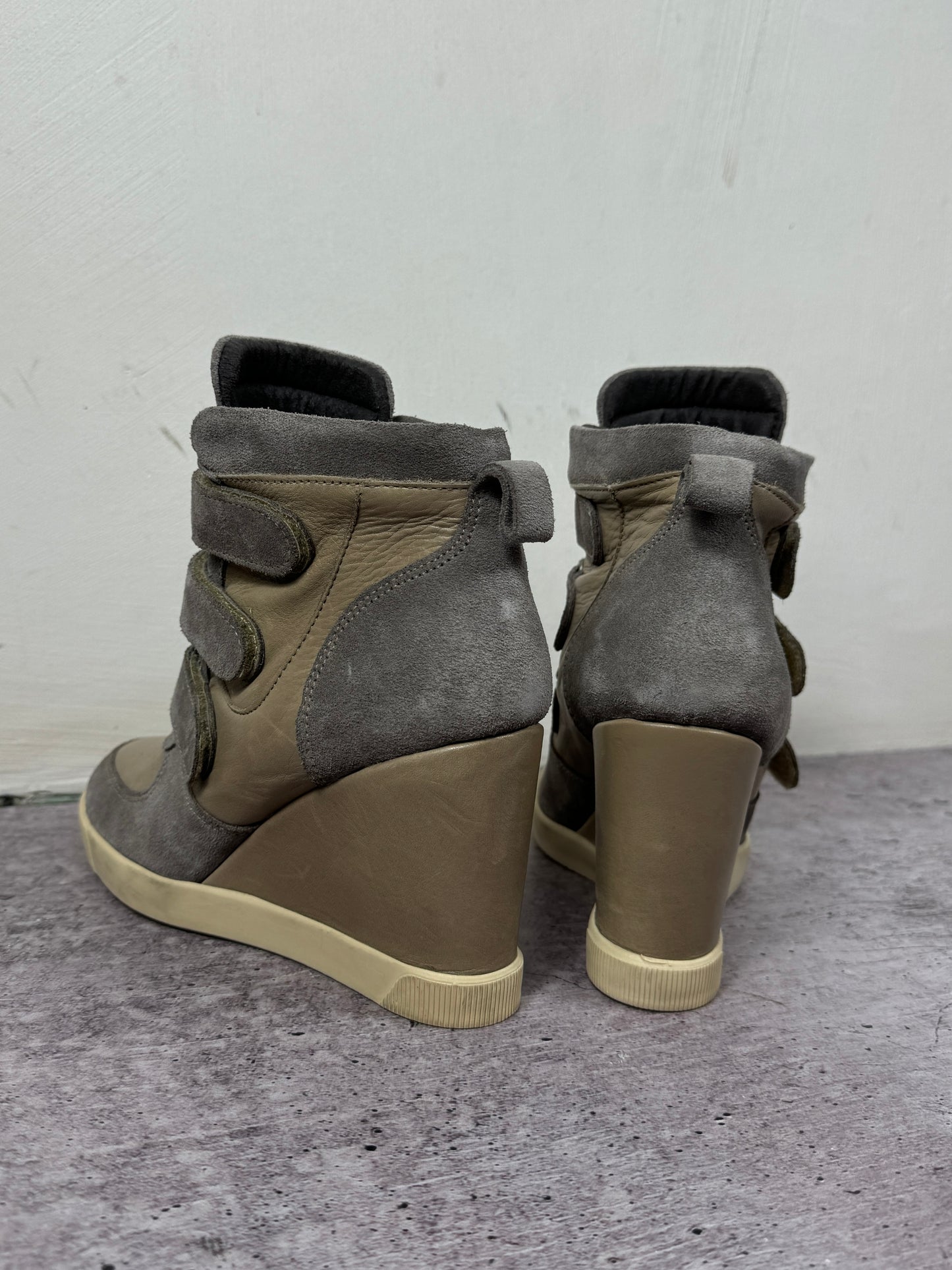 Buffalo Vintage Wedge Sneakers 39/39.5