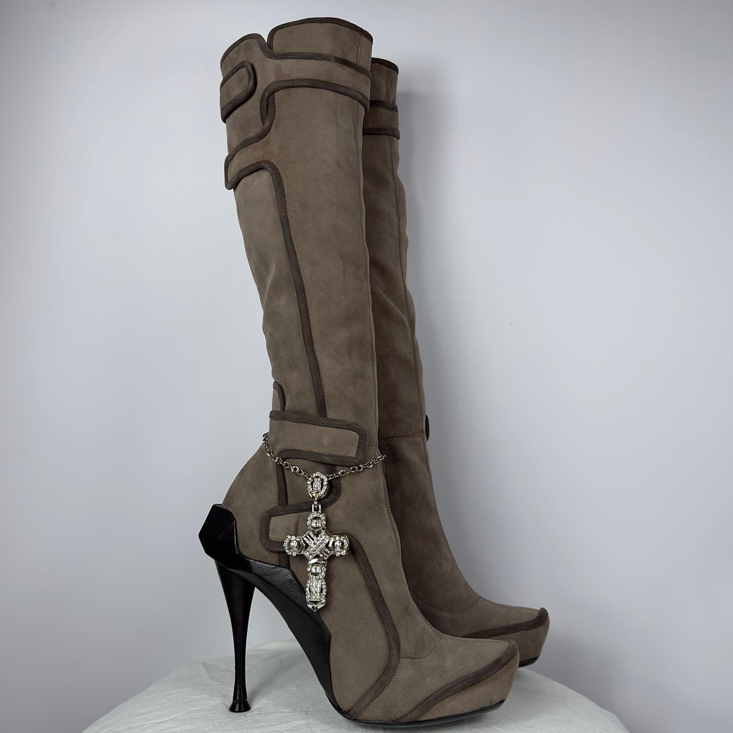Celine Deadstock FW 2008 Suede Boots 38/39