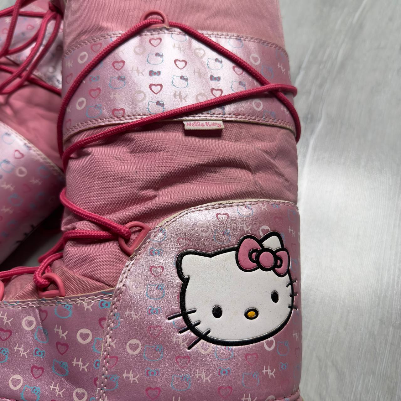 Sanrio Hello Kitty Vintage Moon Boots 38/40