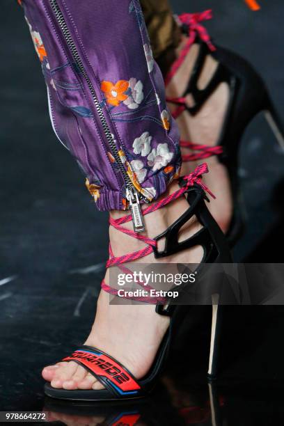 Dsquared2 Techno Wrap Heels S/S19 with box 38.5/39