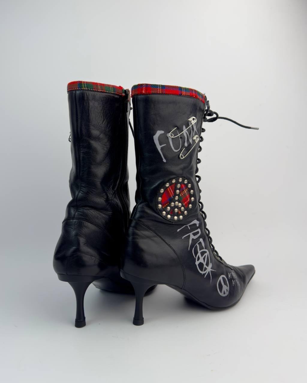 Vintage Punk Lace Up Boots — 39