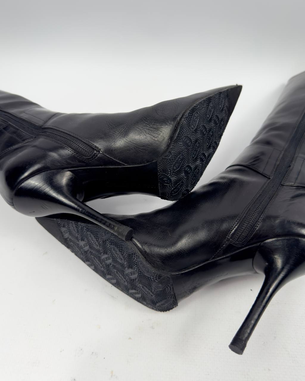 Cesare Paciotti Vintage Italian Scorpion Leather Boots — 37