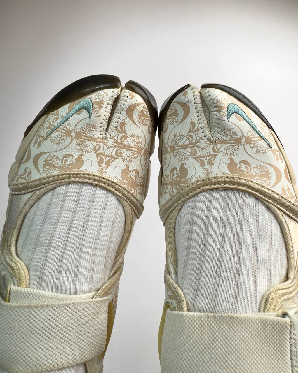 Nike Tabi Rift Vintage Ballet Flats — 36/36.5