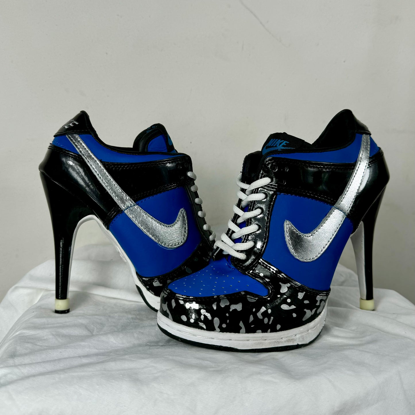“Nike” Heels 36