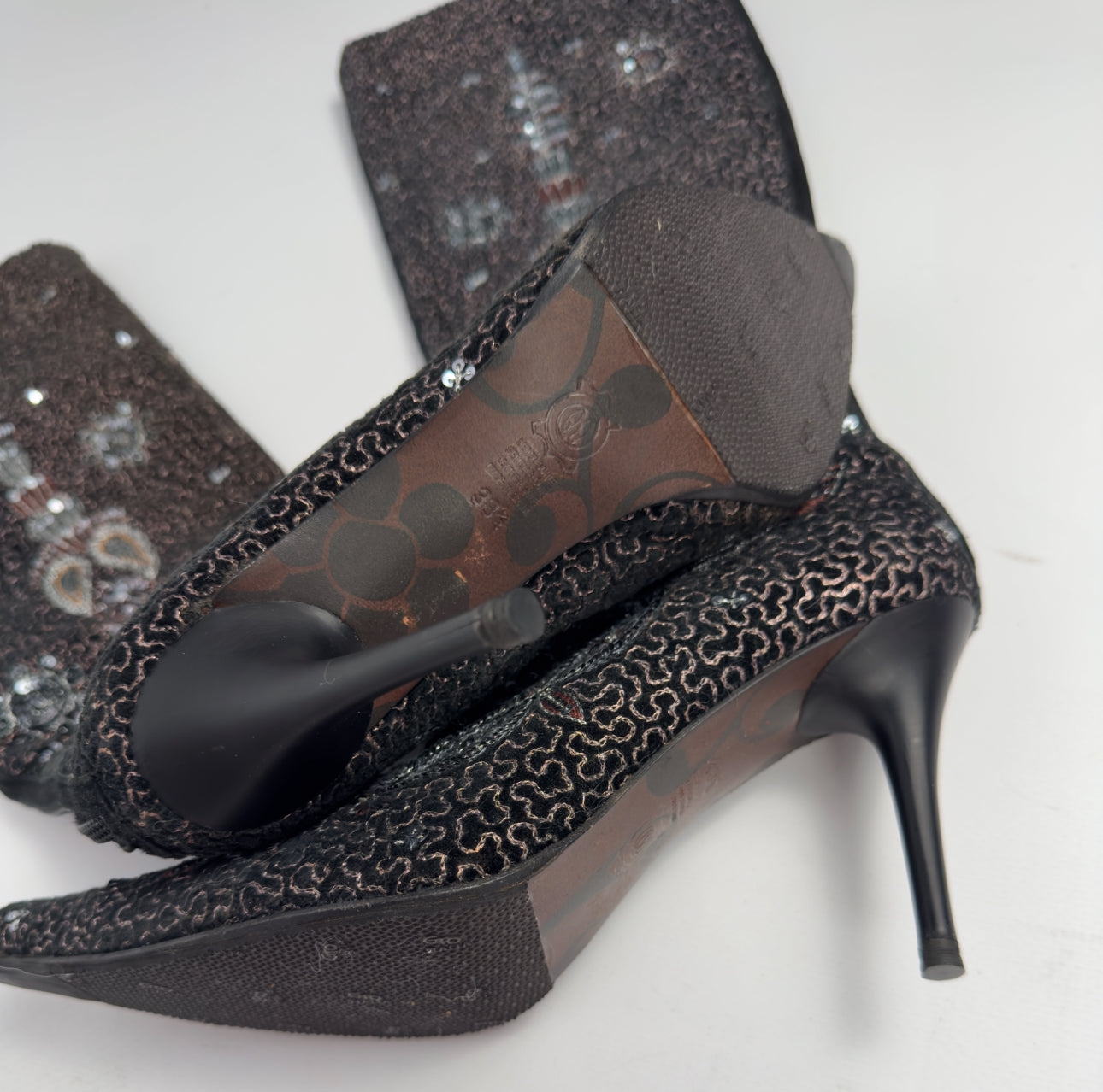 Vintage Embroidered Boots — 38.5