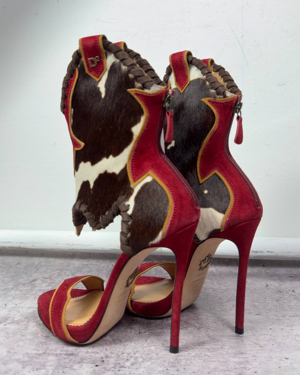 Dsquared2 F/W18 RARE Rodeo Girl Pony Muccato - new with box