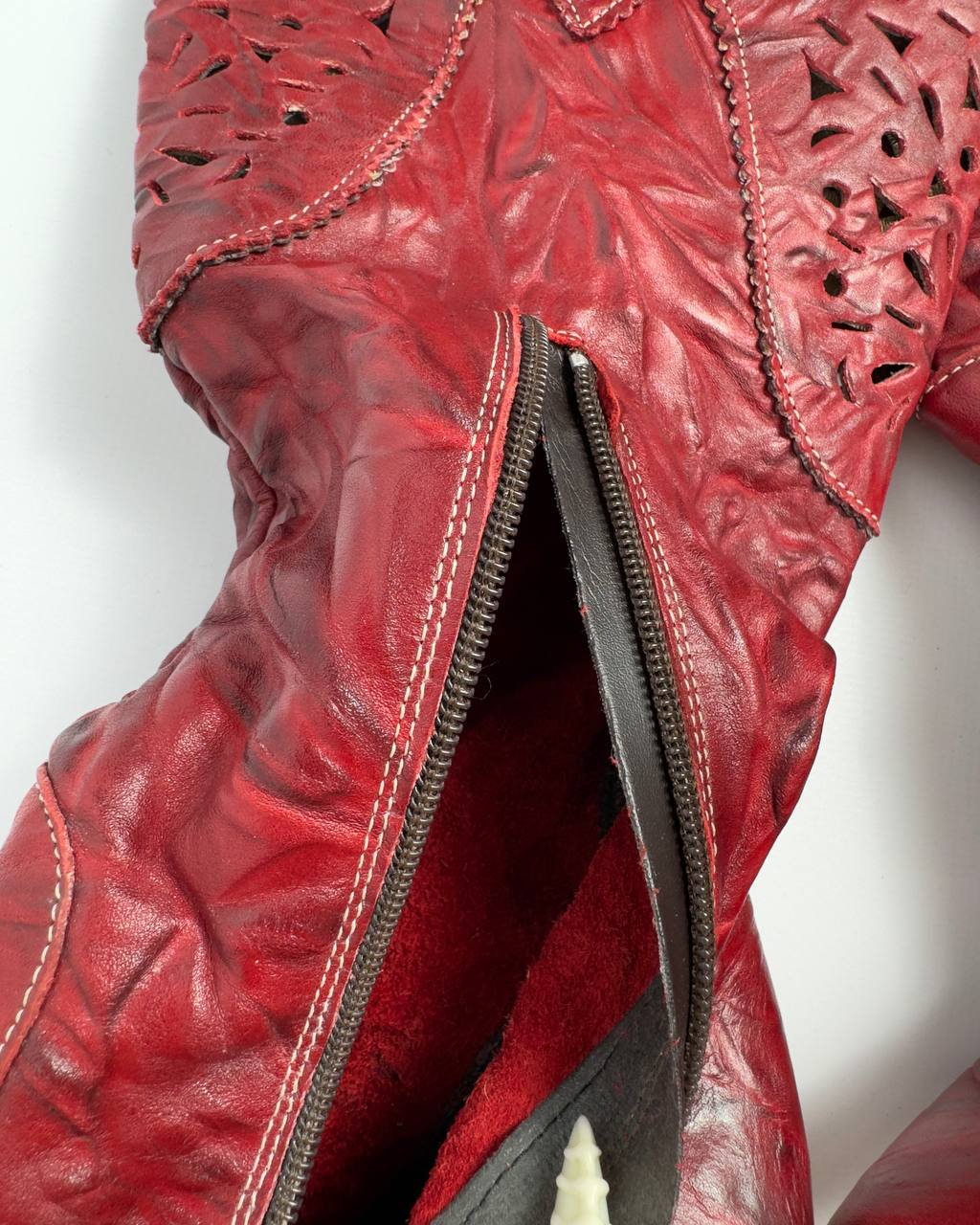 Vintage Leather Red Boots — 40