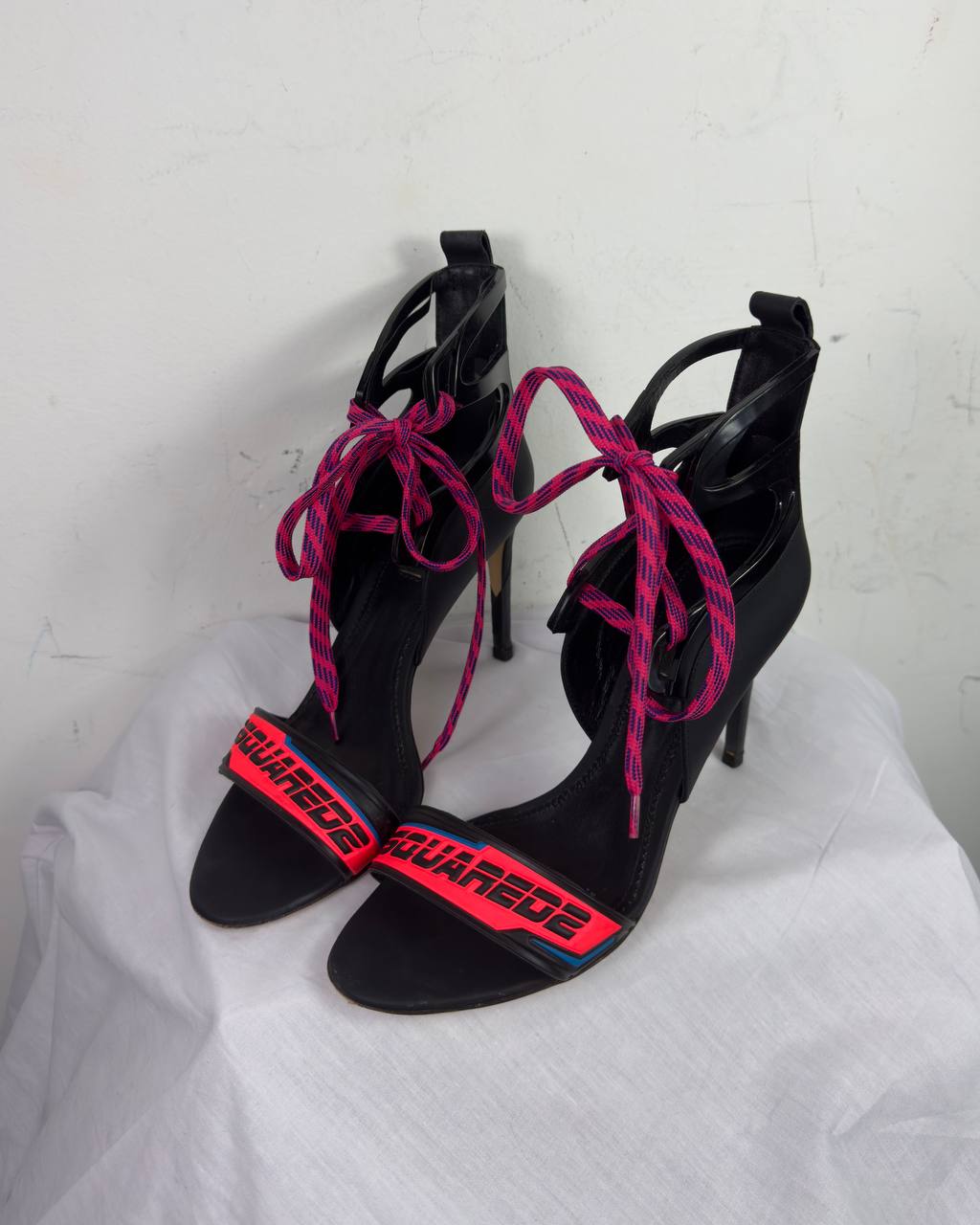 Dsquared2 Techno Wrap Heels S/S19 with box 38.5/39