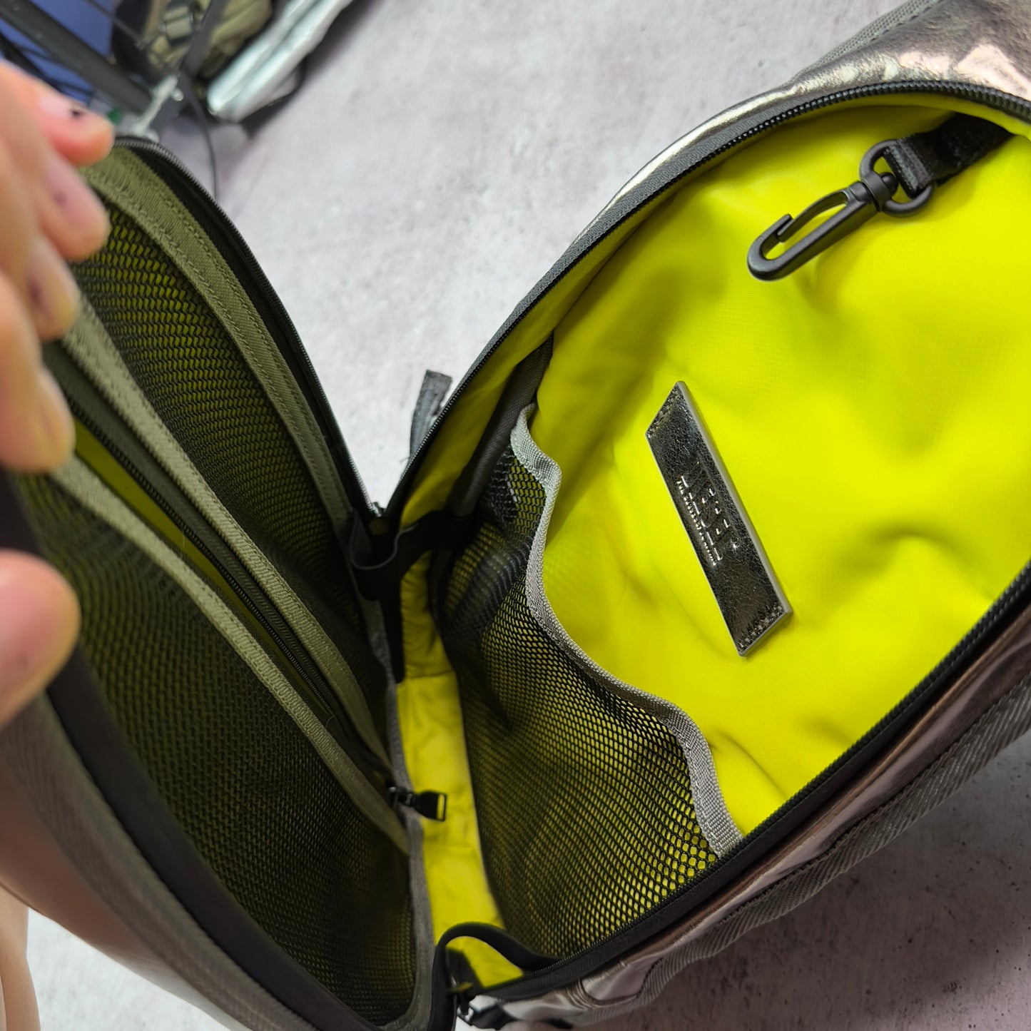 Diesel 2022 Silver Sling back