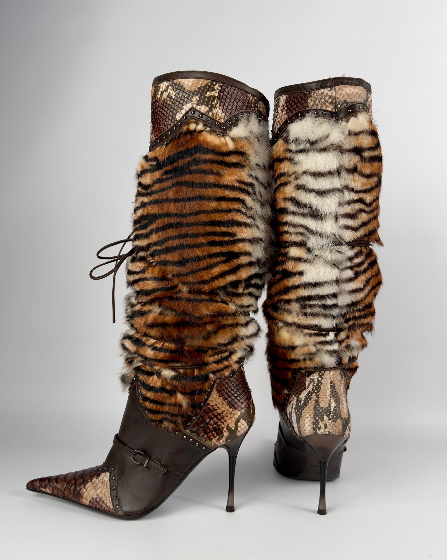 El Dante’s Couture Vintage Fur Boots — 39