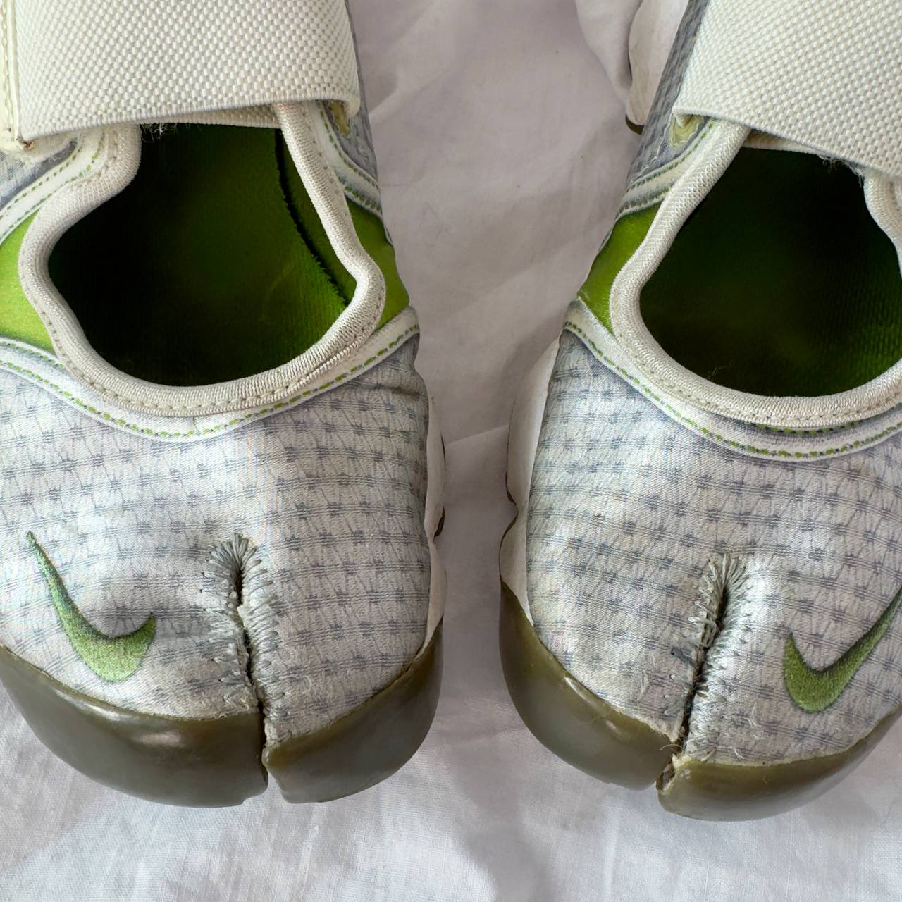 Nike Rift Tabi Vintage Silver Ballet Flats — 36/36.5