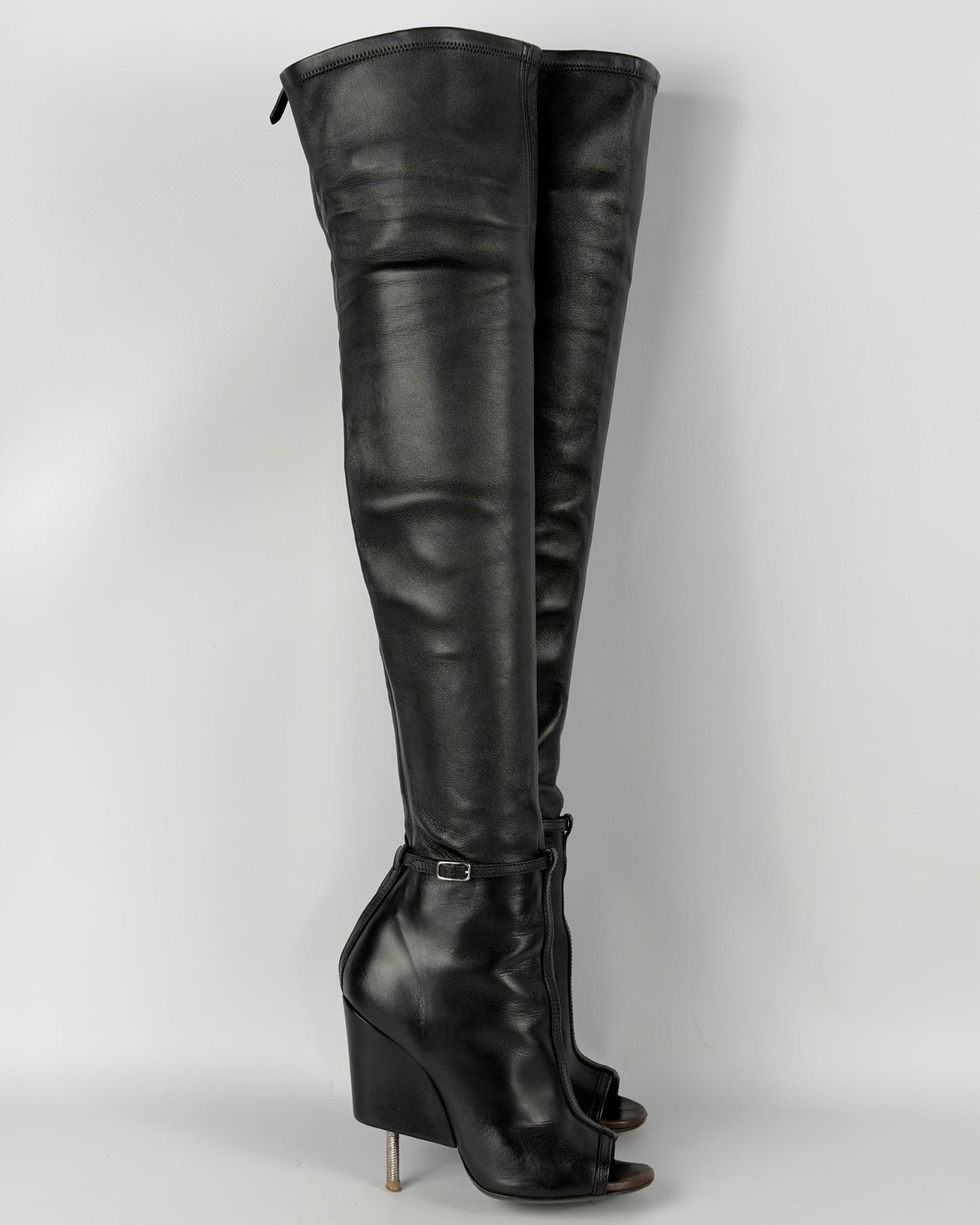 Givenchy S/S 2015 Narlia Runway Leather Boots — 36/37