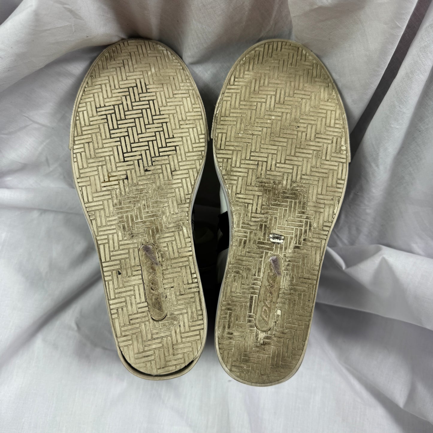 DKNY Vintage Wedge Sneakers 39.5/40