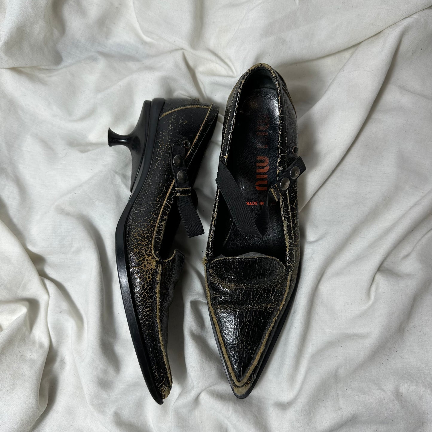 Miu Miu ‘99 distressed leather kitten heels