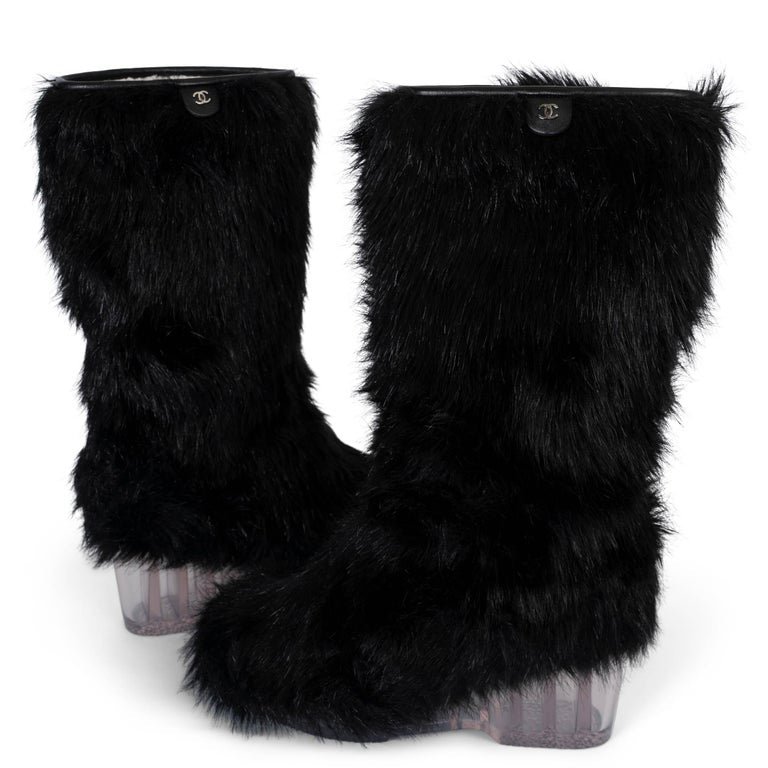 CHANEL Runway 2010 Faux Fur Ice Wedge Yeti Boots — 37.5/38