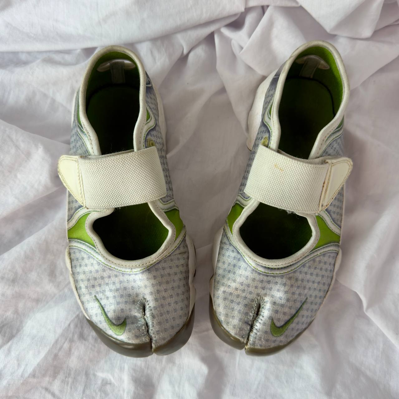 Nike Rift Tabi Vintage Silver Ballet Flats — 36/36.5