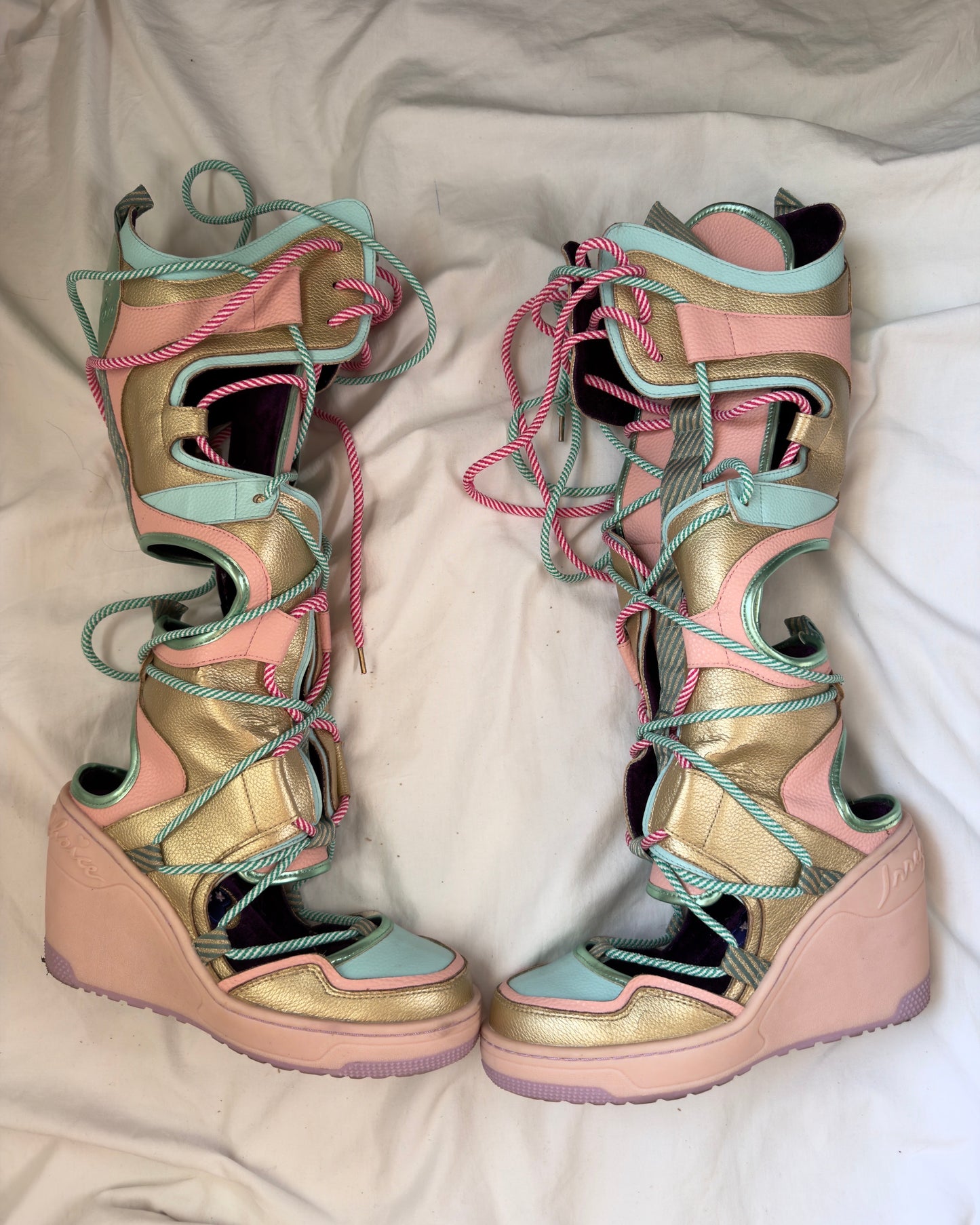 Irregular Choice "Touch Down" platform wedge gladiator boots — 38/39 📍NUANCE