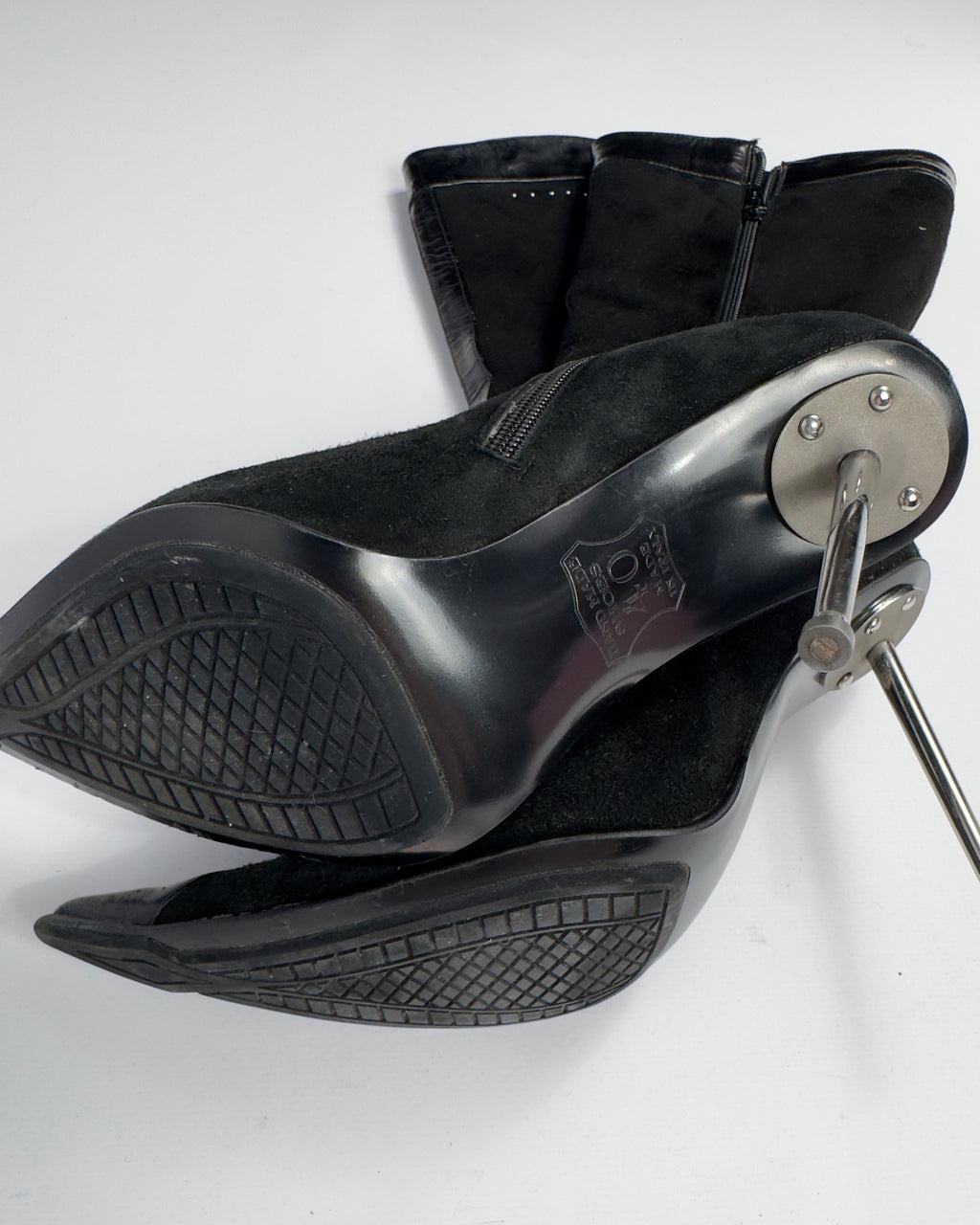 Vintage Italian Suede Stiletto Boots — 40