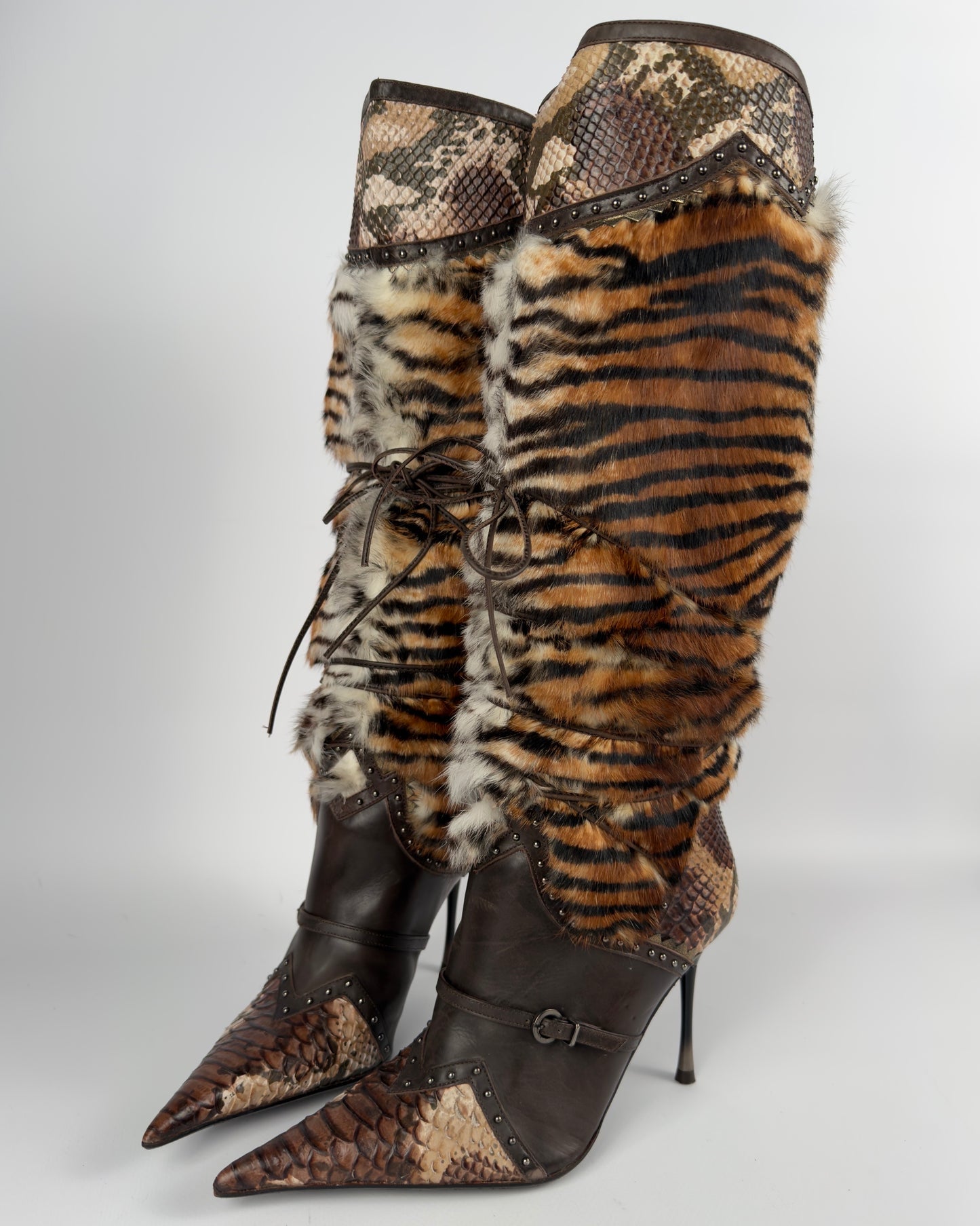 El Dante’s Couture Vintage Fur Boots — 39