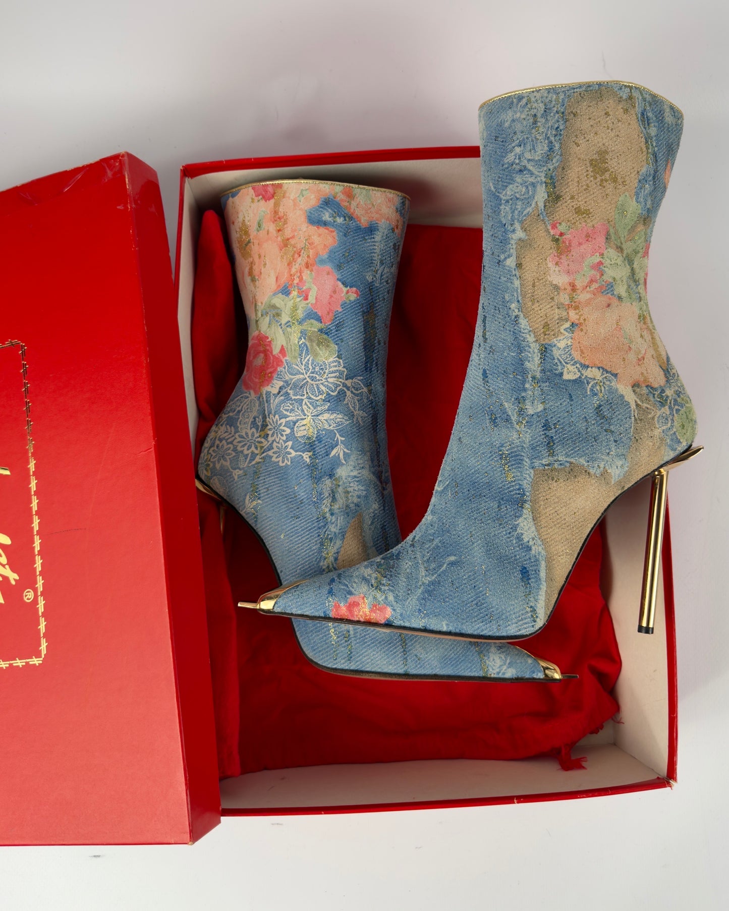 Hamlet Couture Suede Vintage Boots — 39