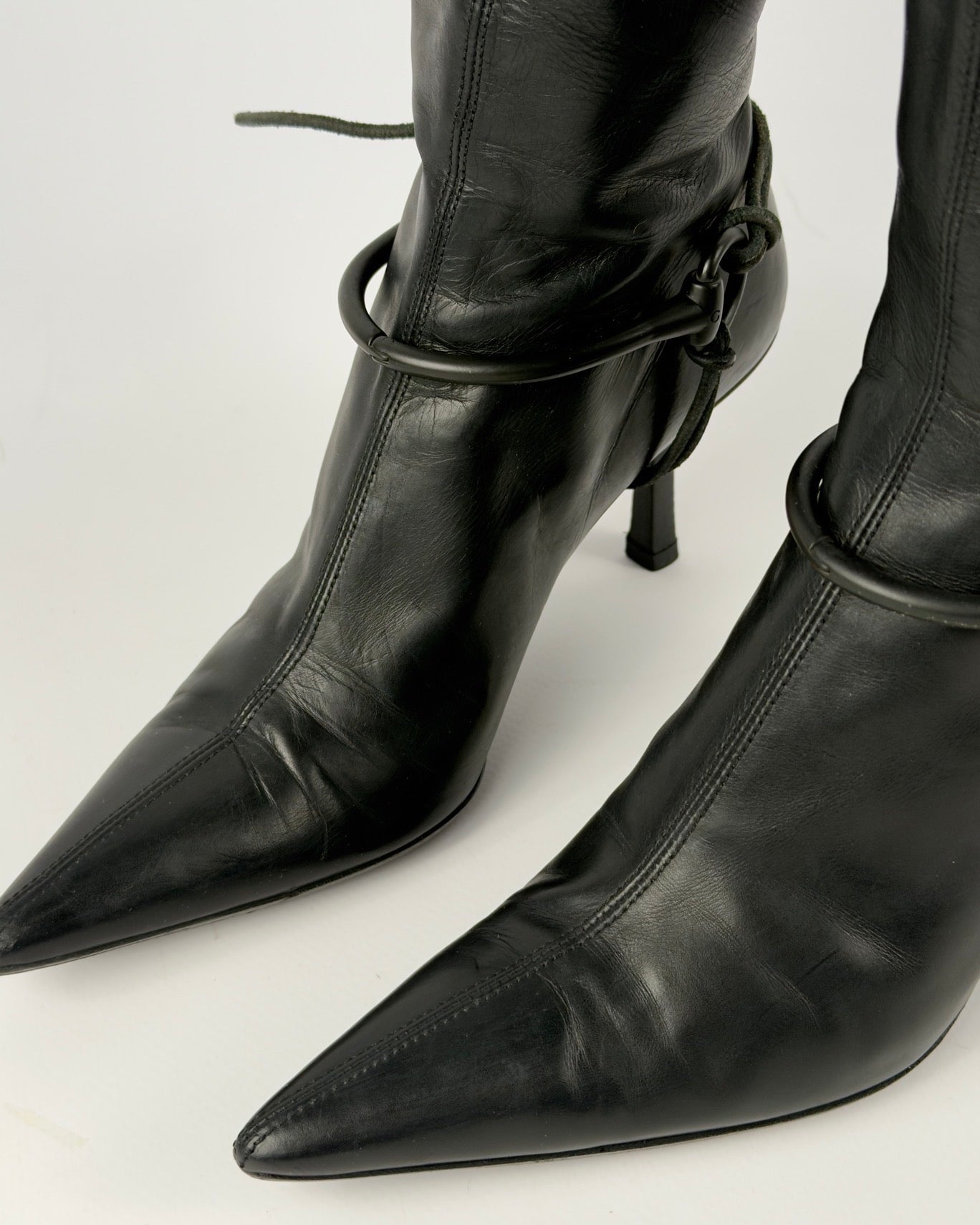 GUCCI BY TOM FORD AW99 HORSEBIT HARNESS RIDING HEEL BOOTS — 36.5