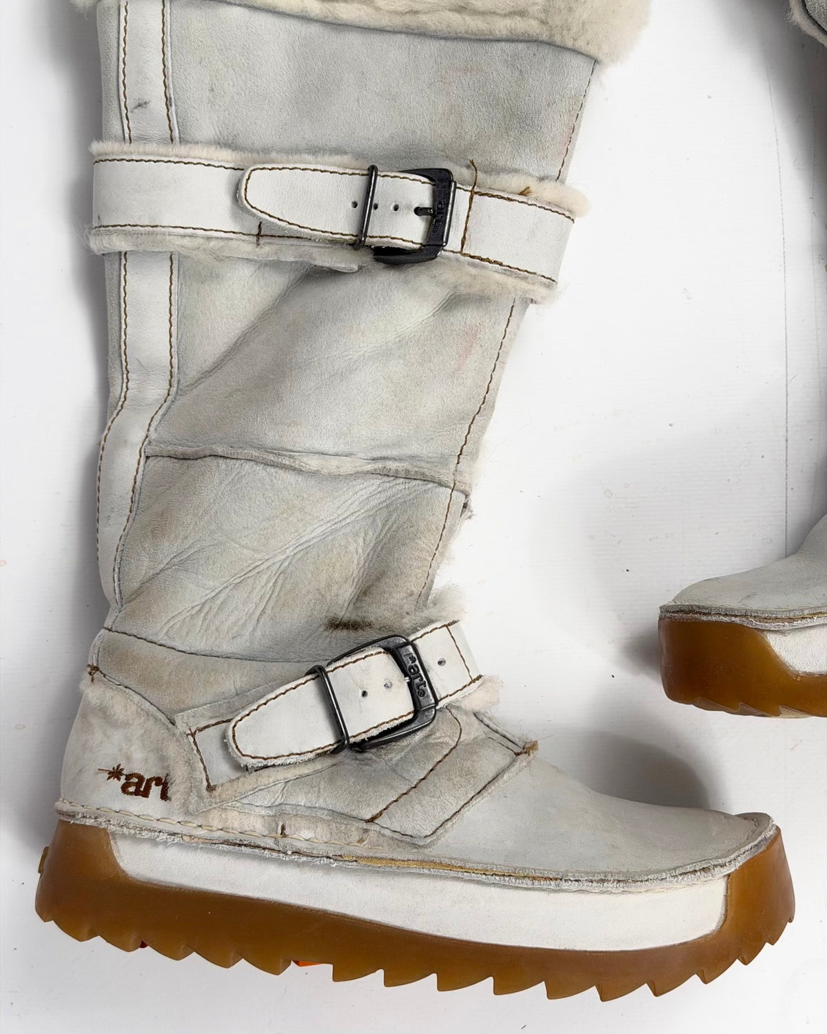 The Art Company Vintage Buckle Winter Alaska Boots — 37