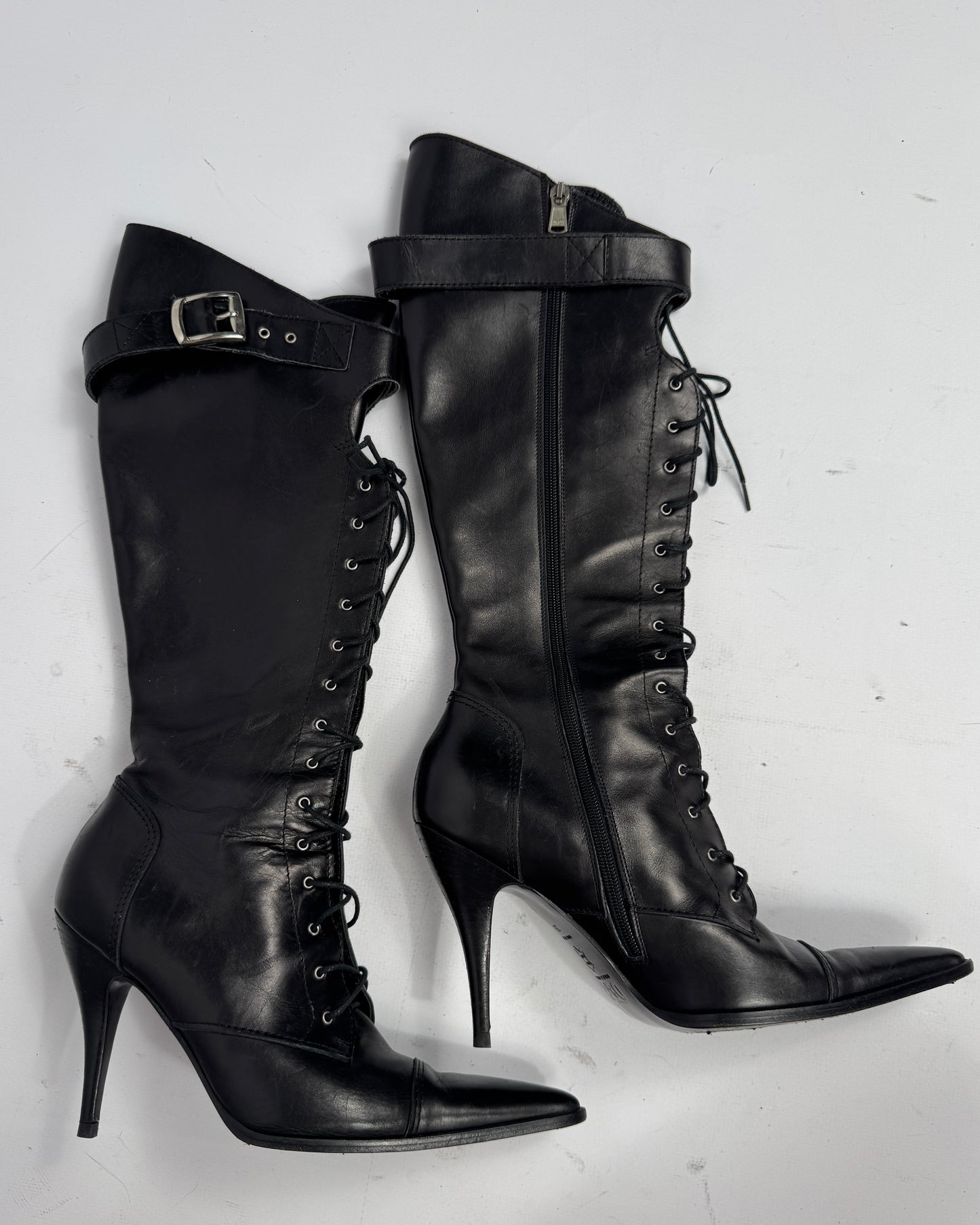 Dolce & Gabbana Vintage Leather Lace Up Boots — 39