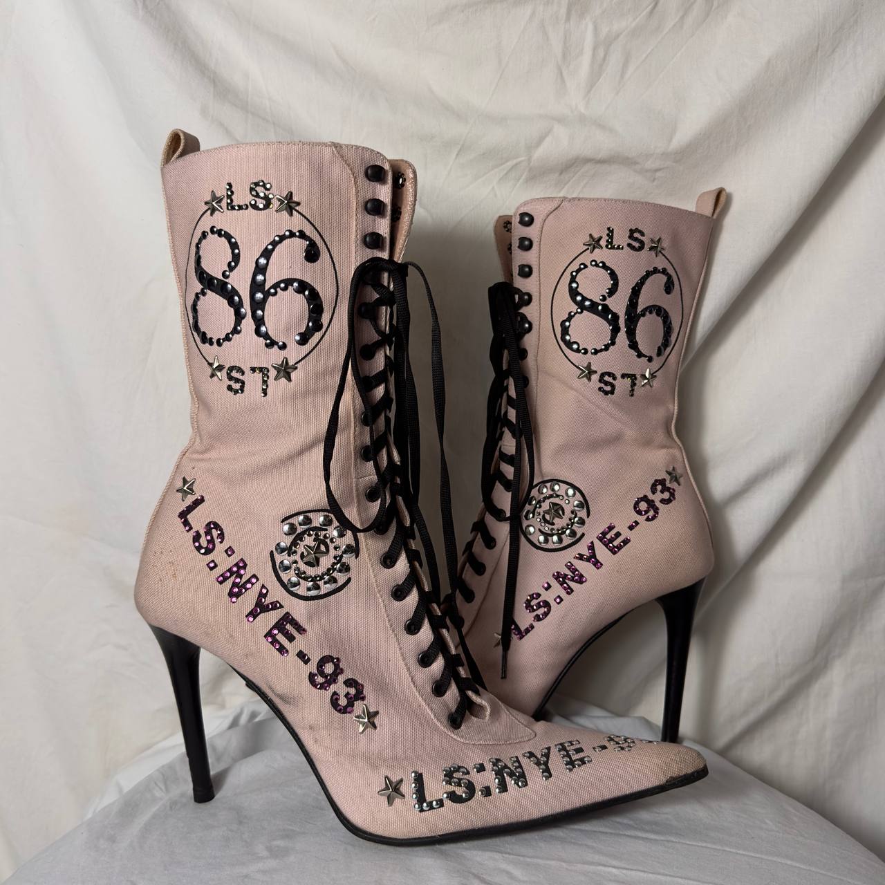 Le Silla Vintage Lace Up Sporty Heels