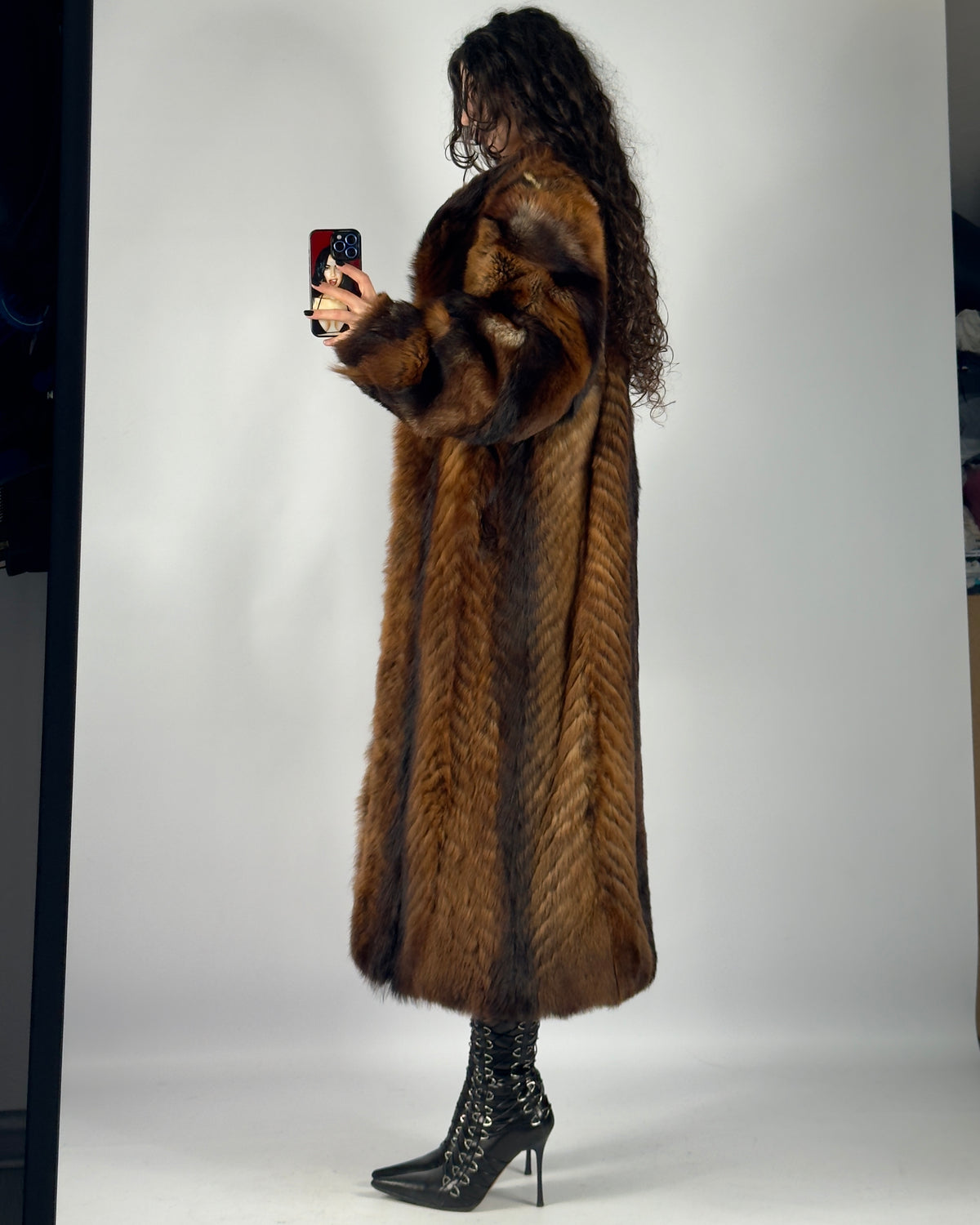 Vintage Fluffy Fur Coat — S/L
