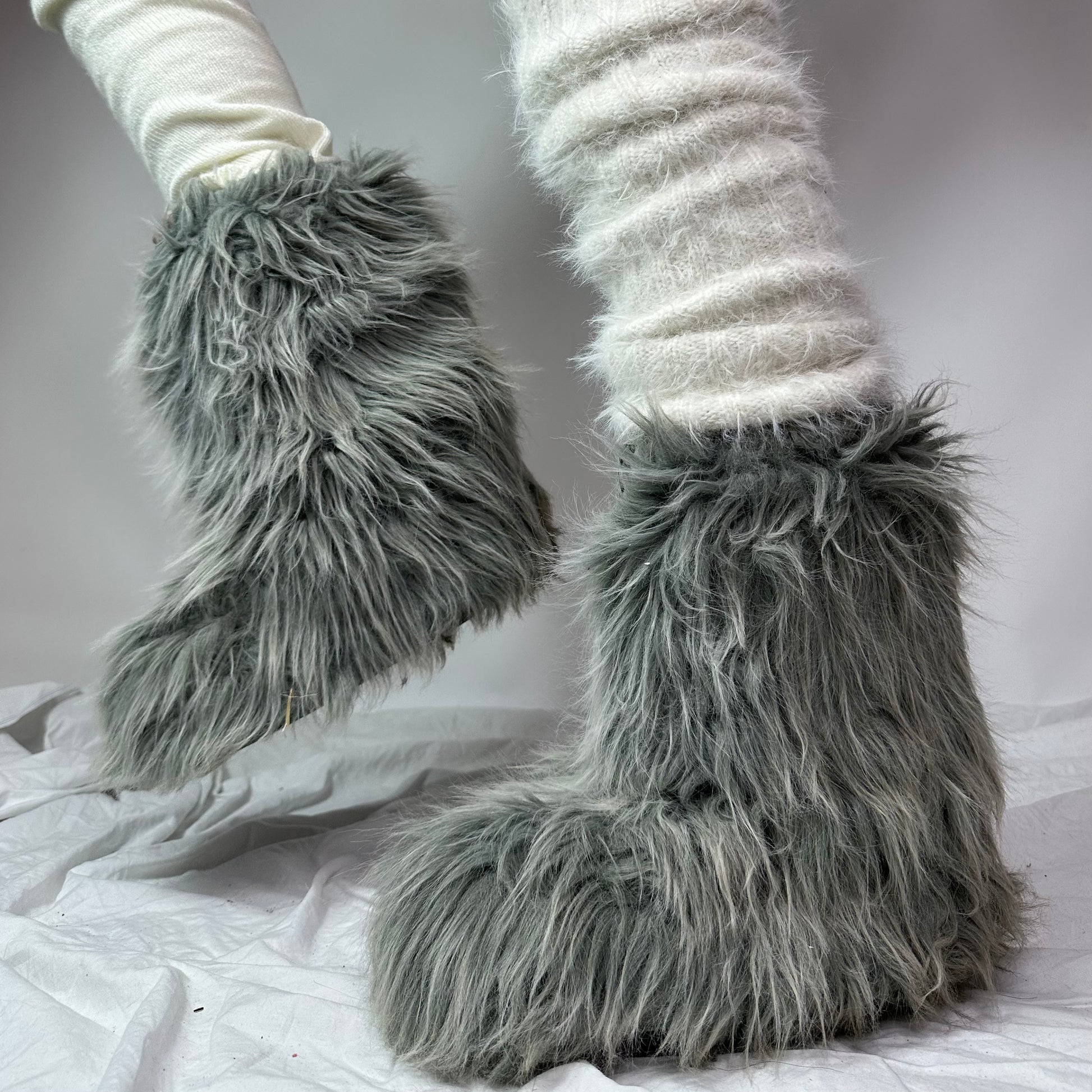 Vintage sales fur boots