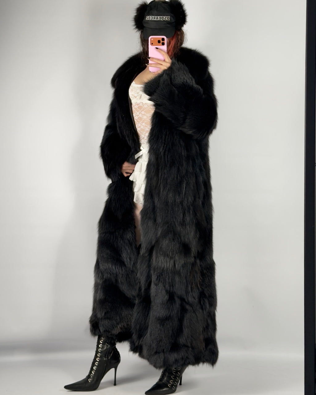 Vintage Fox Fur Lightweight Fluffy Coat — S/XL