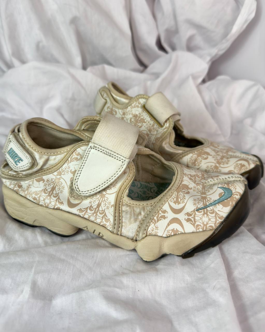 Nike Tabi Rift Vintage Ballet Flats — 36/36.5