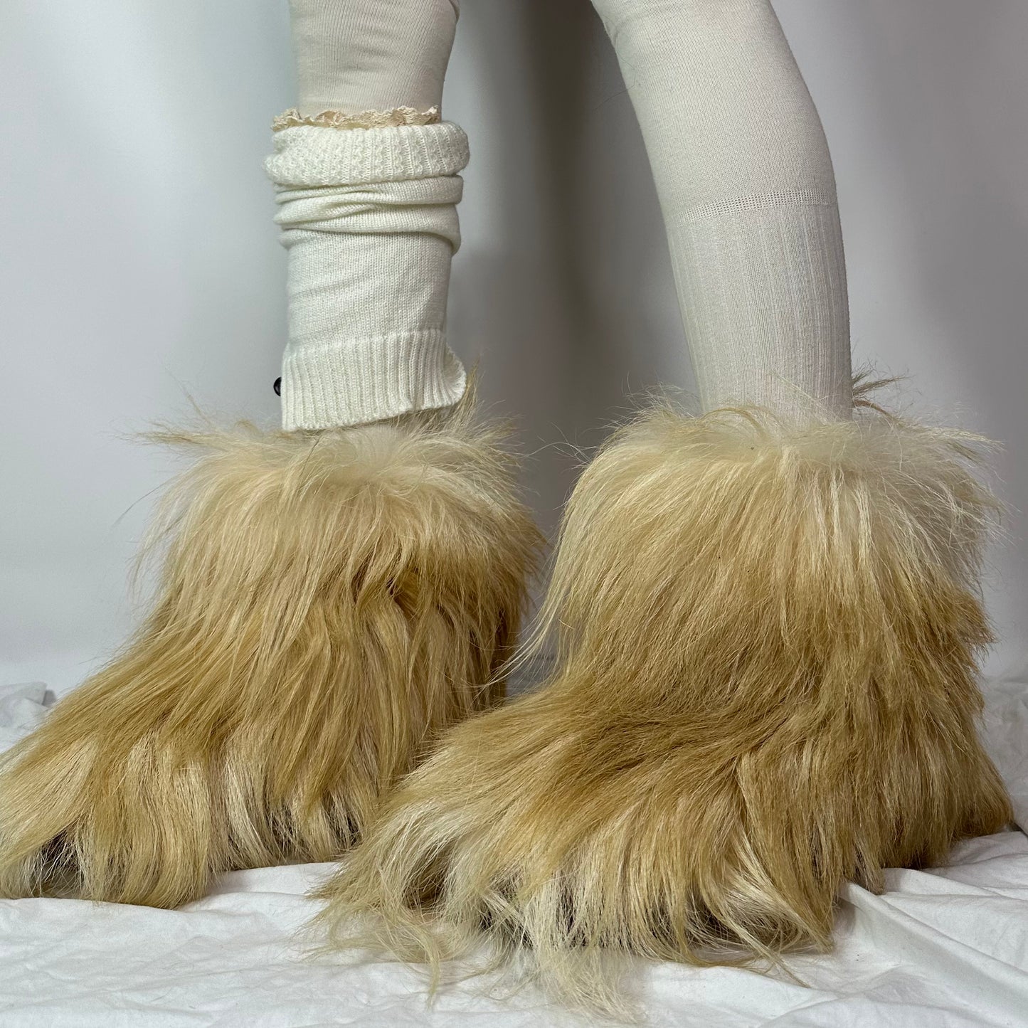 Blonde Vintage Long Hair Fur Boots 38/39