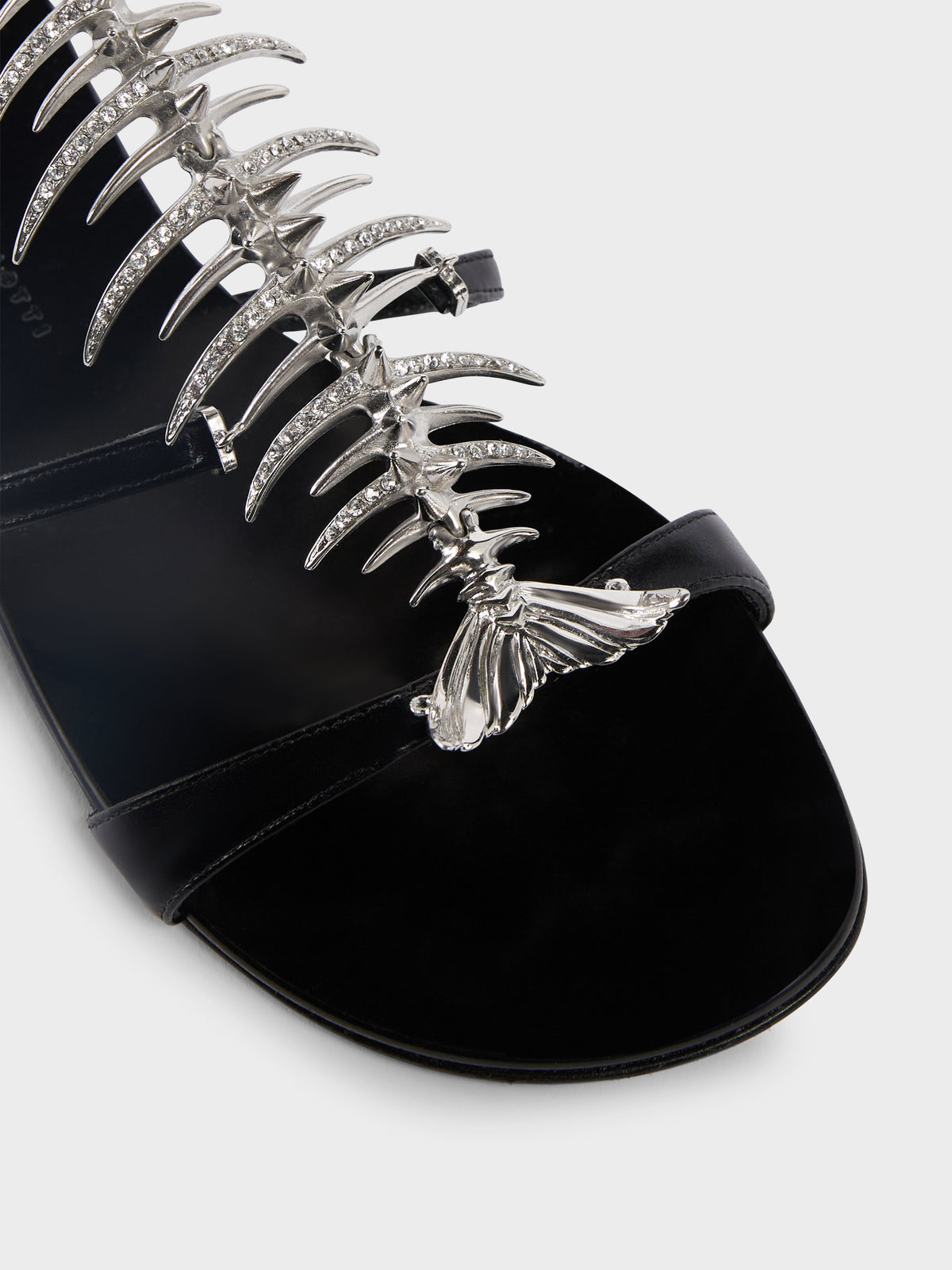 Giuseppe Zanotti Fishbone Flat Sandals — 40