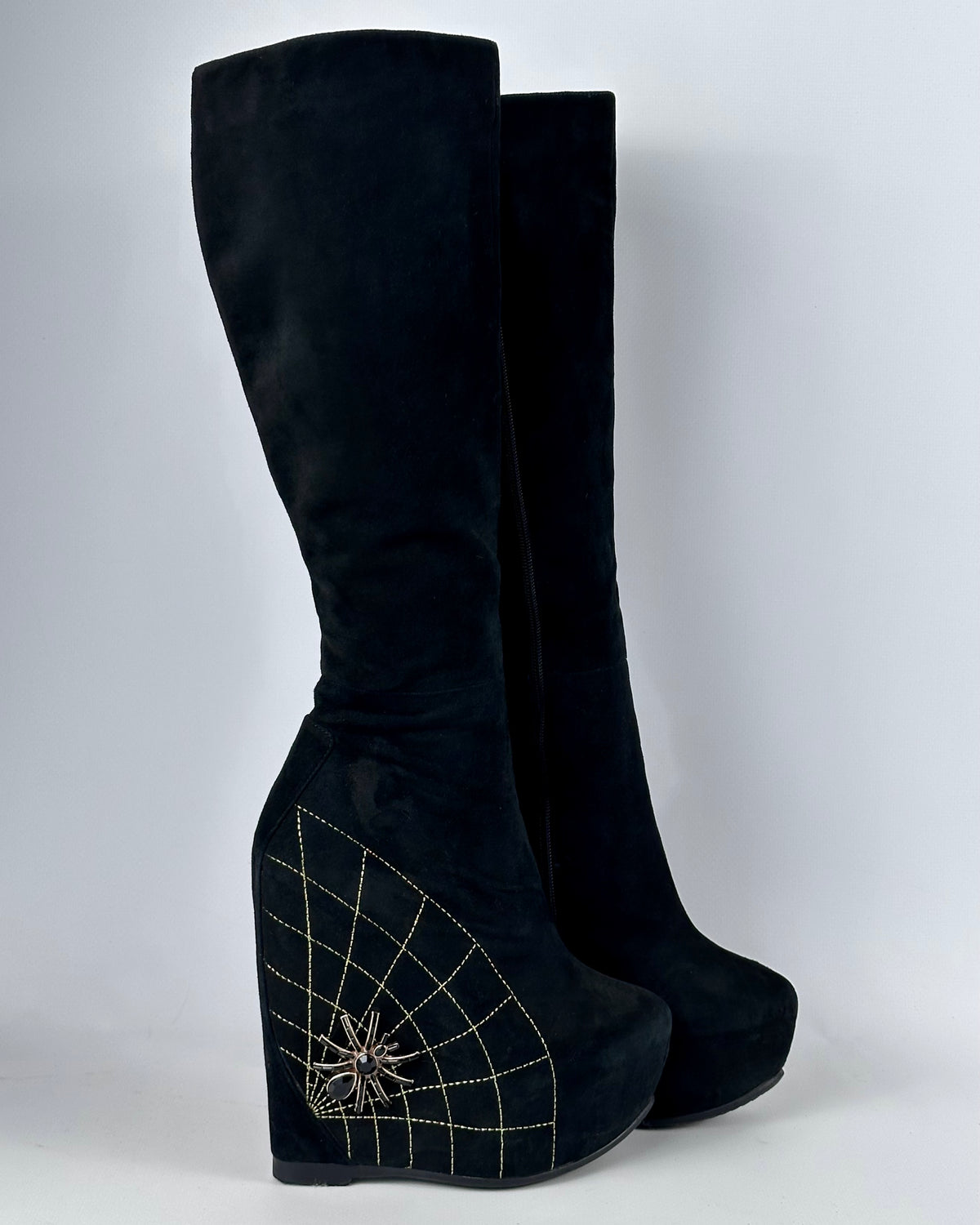 Vintage Spiderweb Wedge Boots — 35 & 37