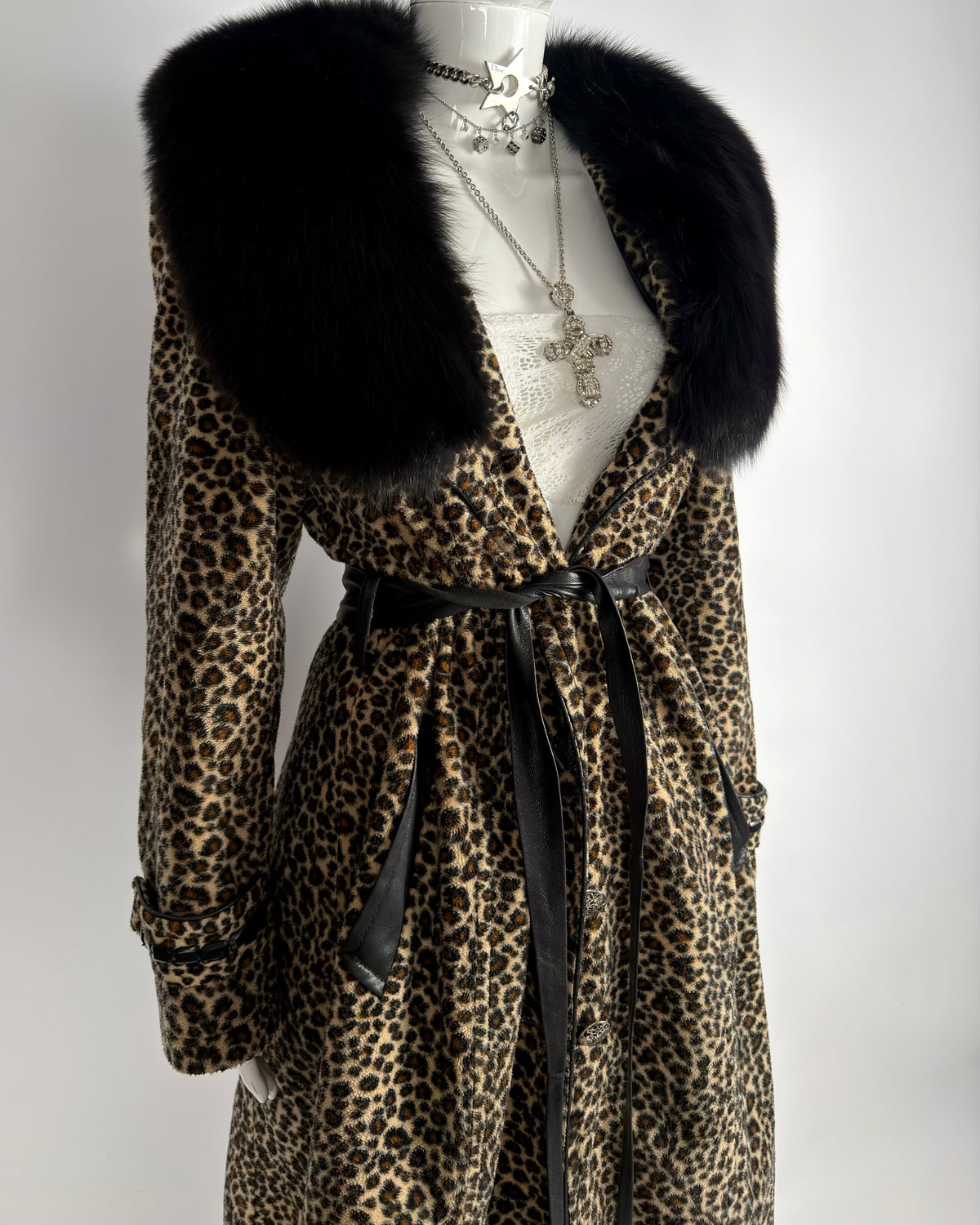 Vintage Faux Fur Coat with Fur Collar — S/M